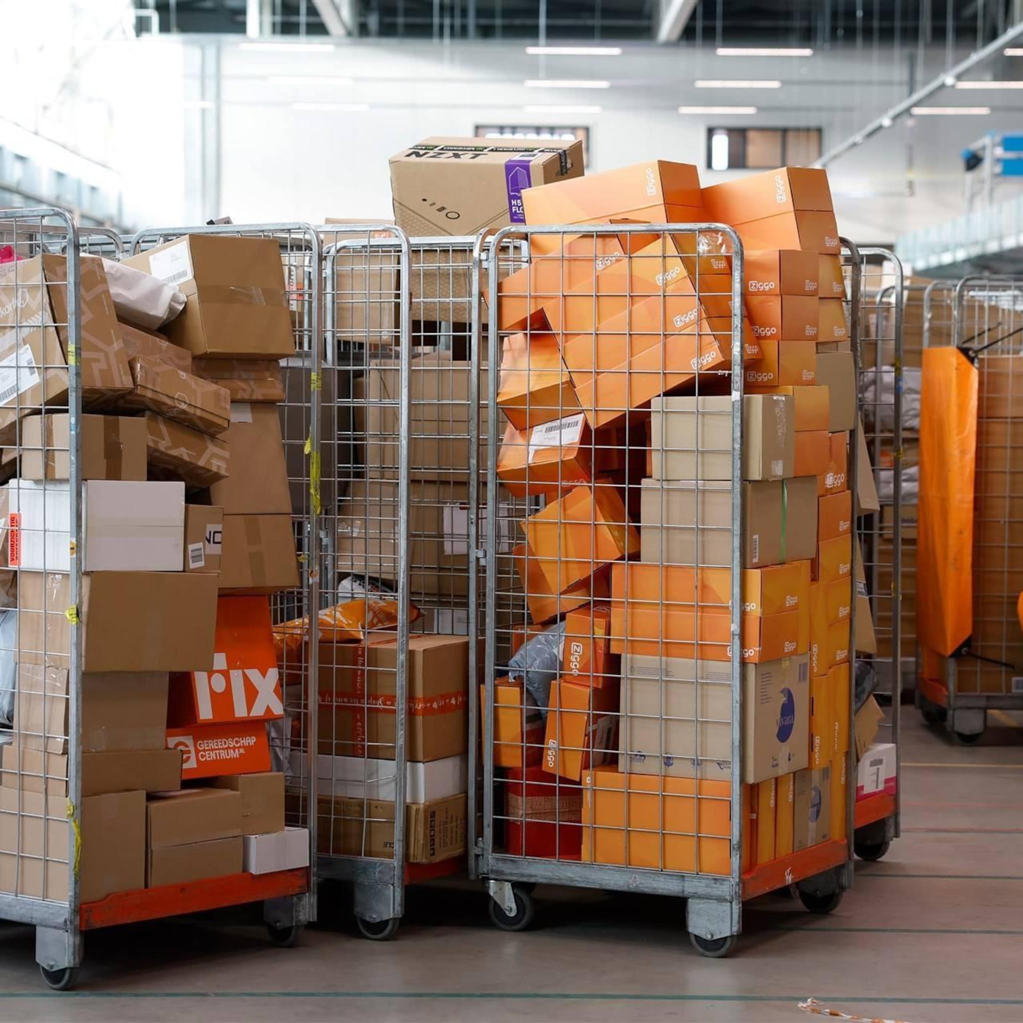 adriaansens sleutelt nog verder aan nieuwe postwet