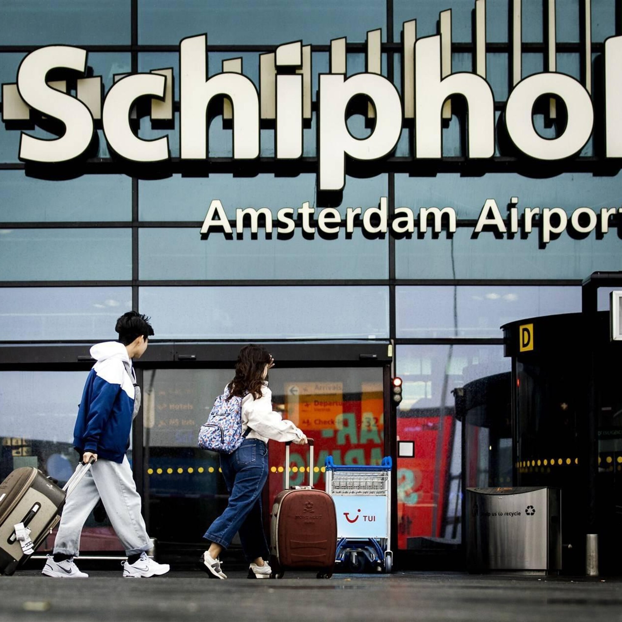 cnv werkdruk schiphol blijft hoog personeel loopt nog altijd weg
