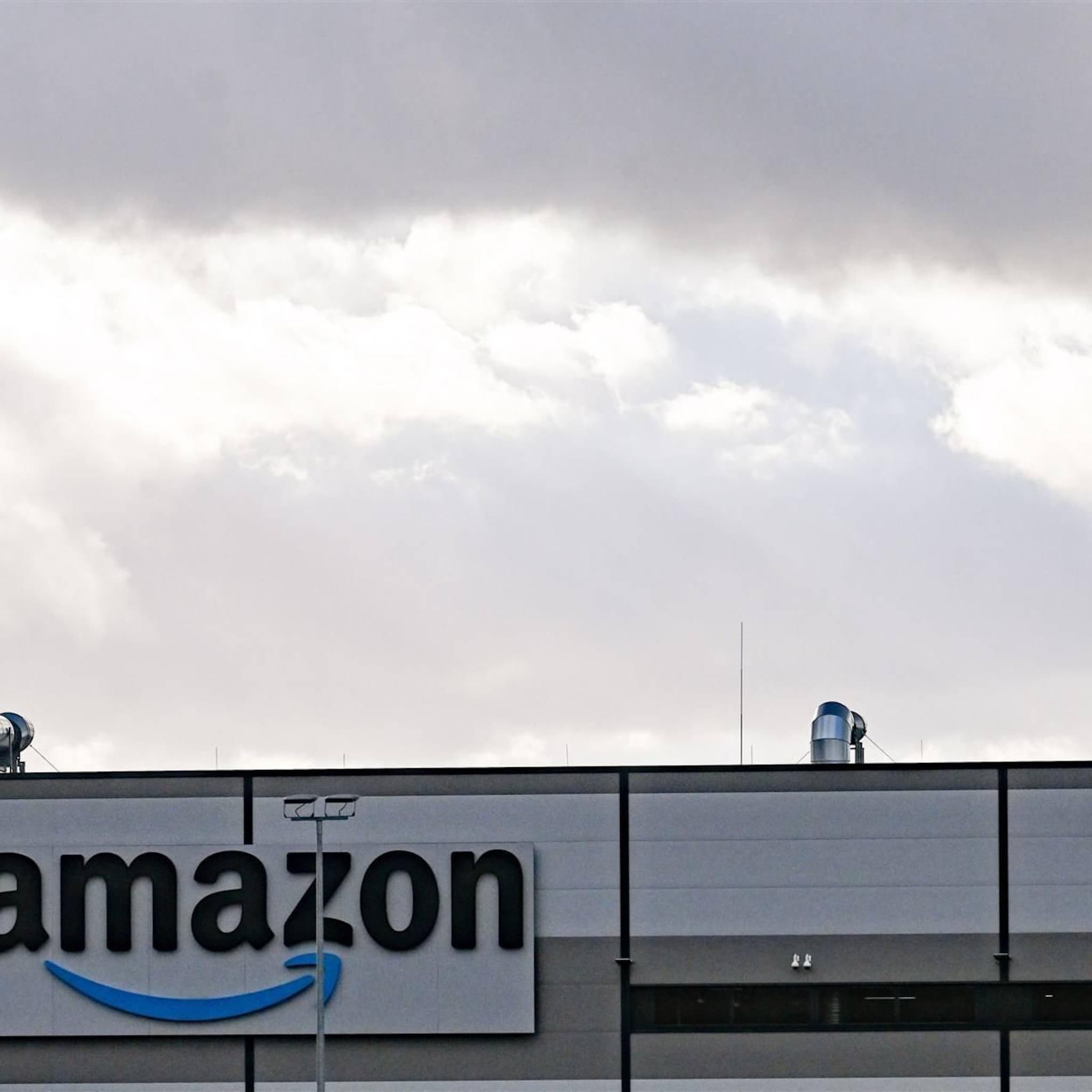 vakbond roept duits magazijnpersoneel amazon op tot staken