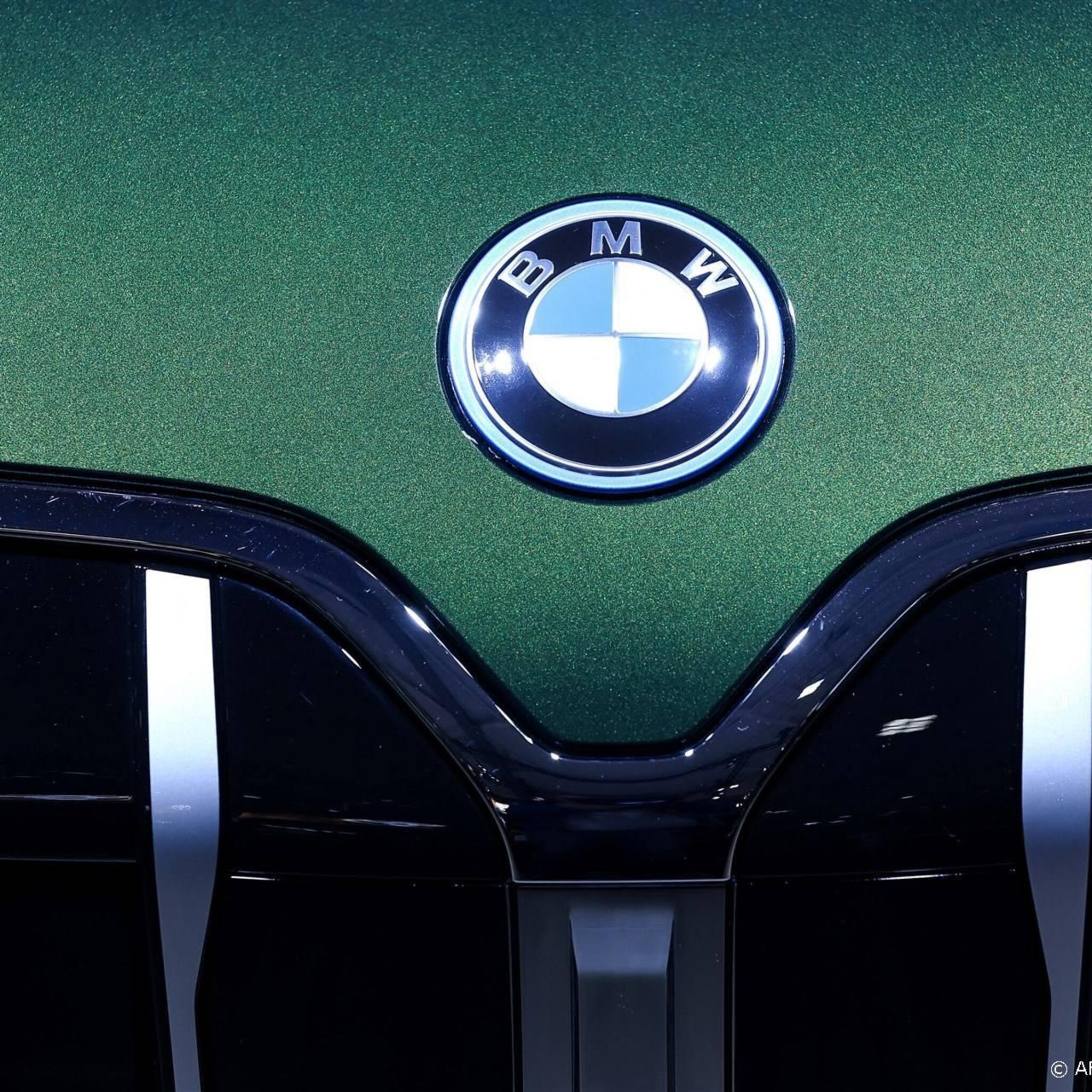 bmw verkoopt flink meer elektrische auto s in tweede kwartaal
