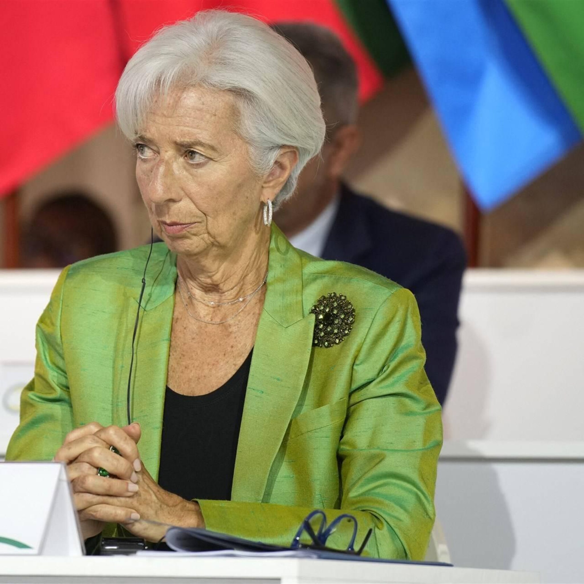 lagarde ecb zal ingrijpen als winstmarges en lonen stijgen