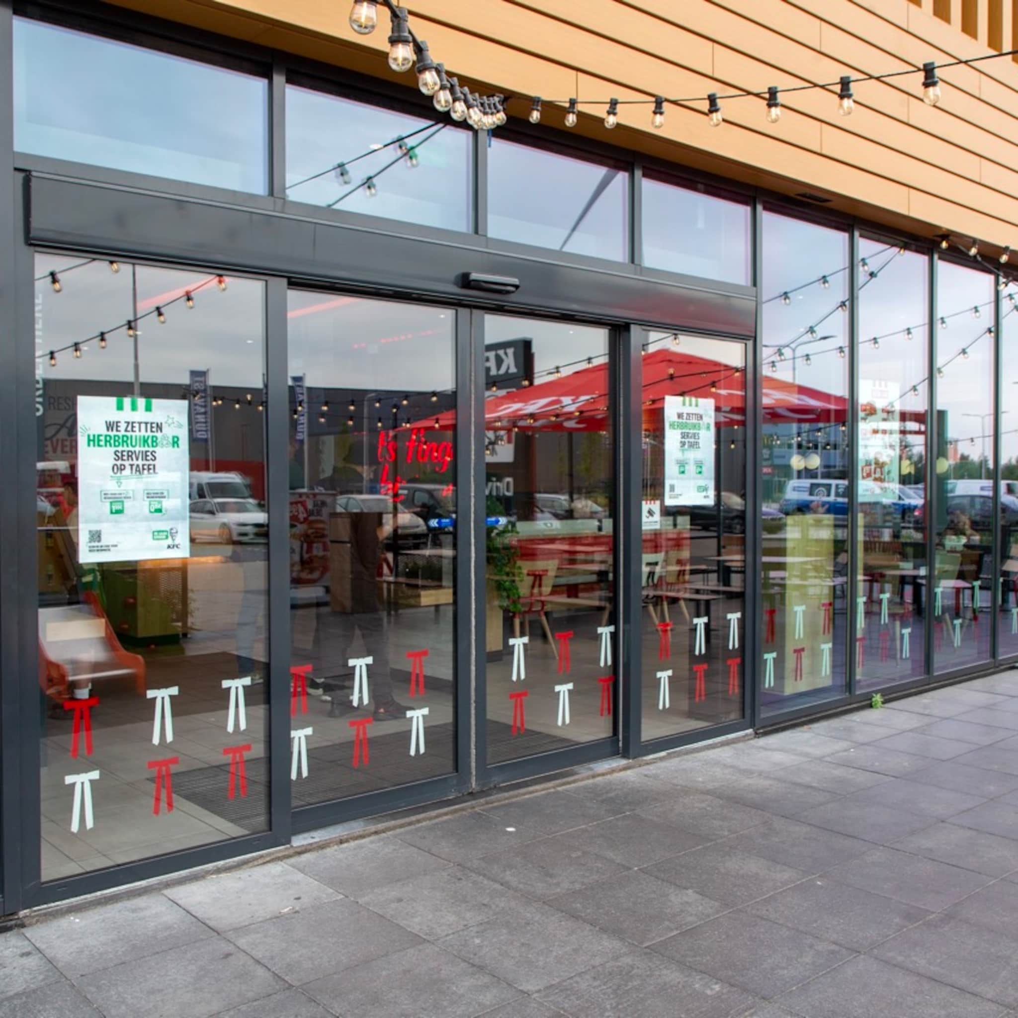 kfc foodcourt nieuwegein kiest voor duurzaam met airslide deuren van faac