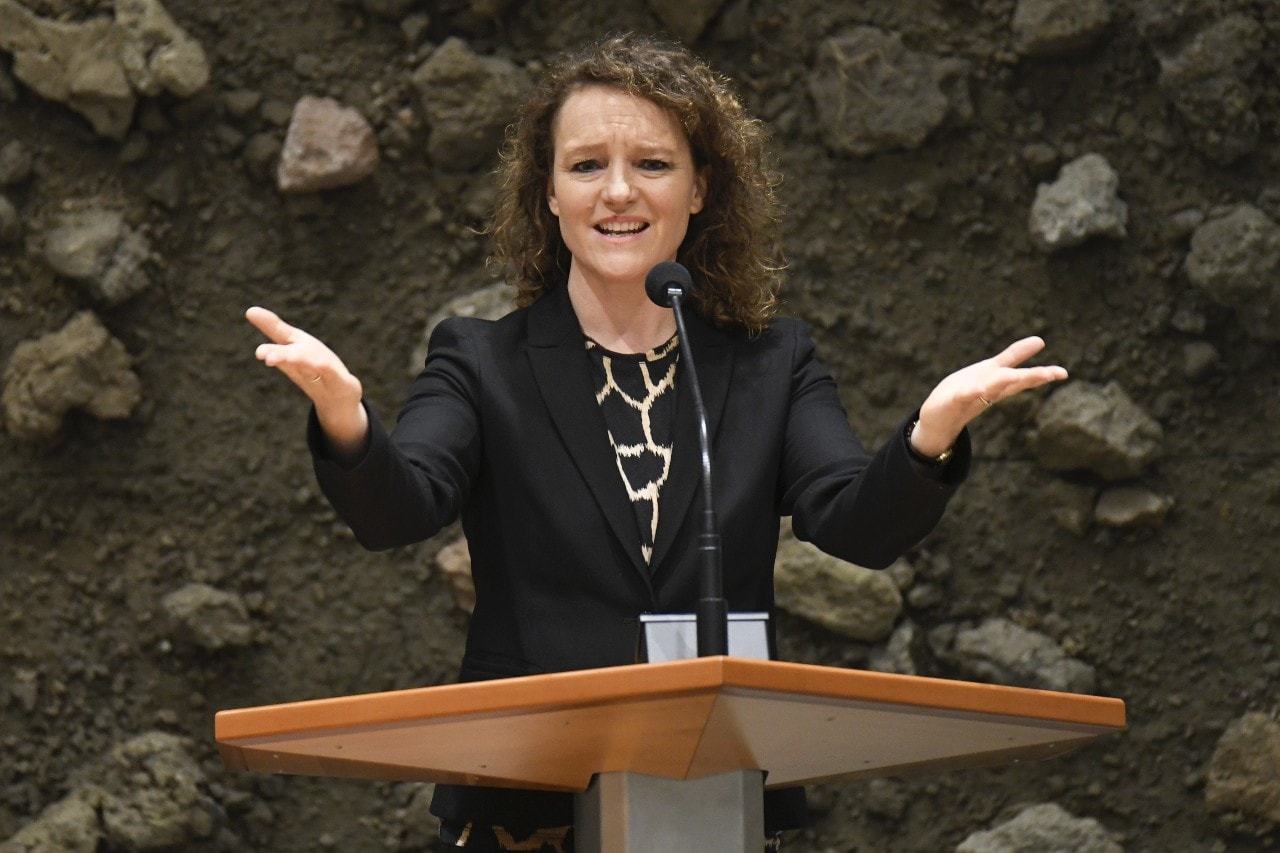 "Het kabinet van Rutte heeft altijd een luisterend oor voor de grote bedrijven en hun aandeelhouders. Ze hebben zelfs het mobiele nummer van de minister-president. Maar kleine ondernemers worden niet gehoord", aldus Renske Leijten (SP). Foto: ANP.