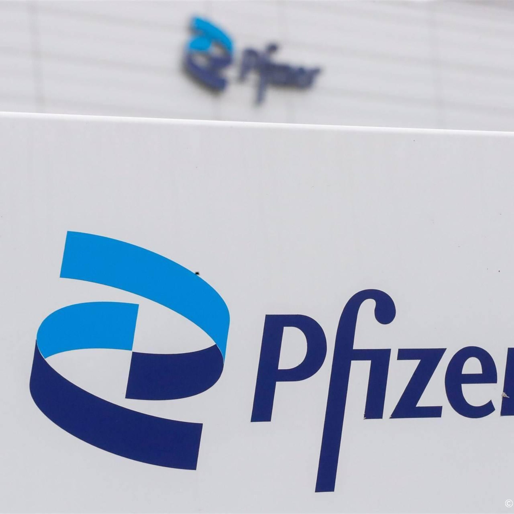pfizer daalt op wall street na stopzetten test obesitasmiddel