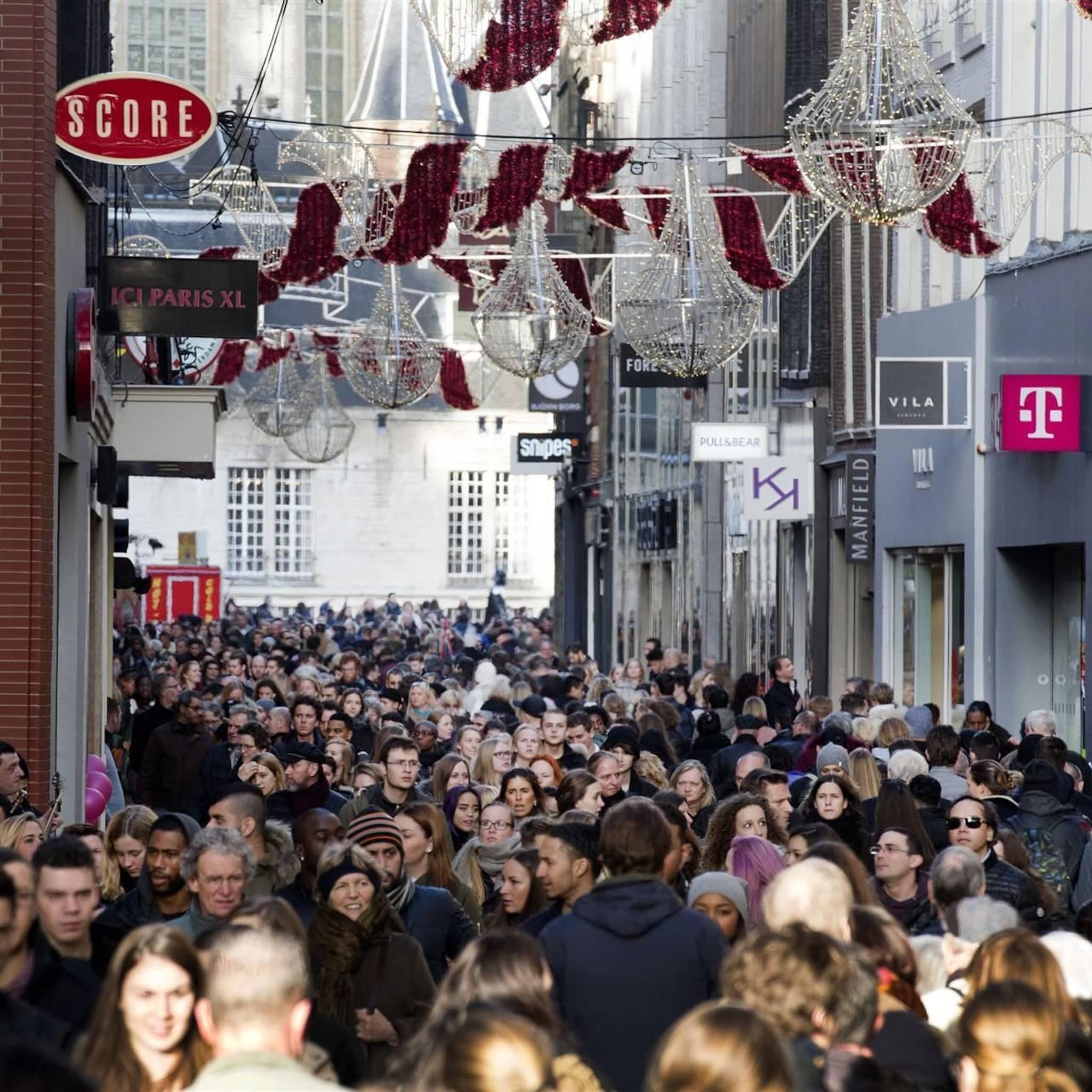 jeanswinkelketen score met 450 medewerkers failliet verklaard