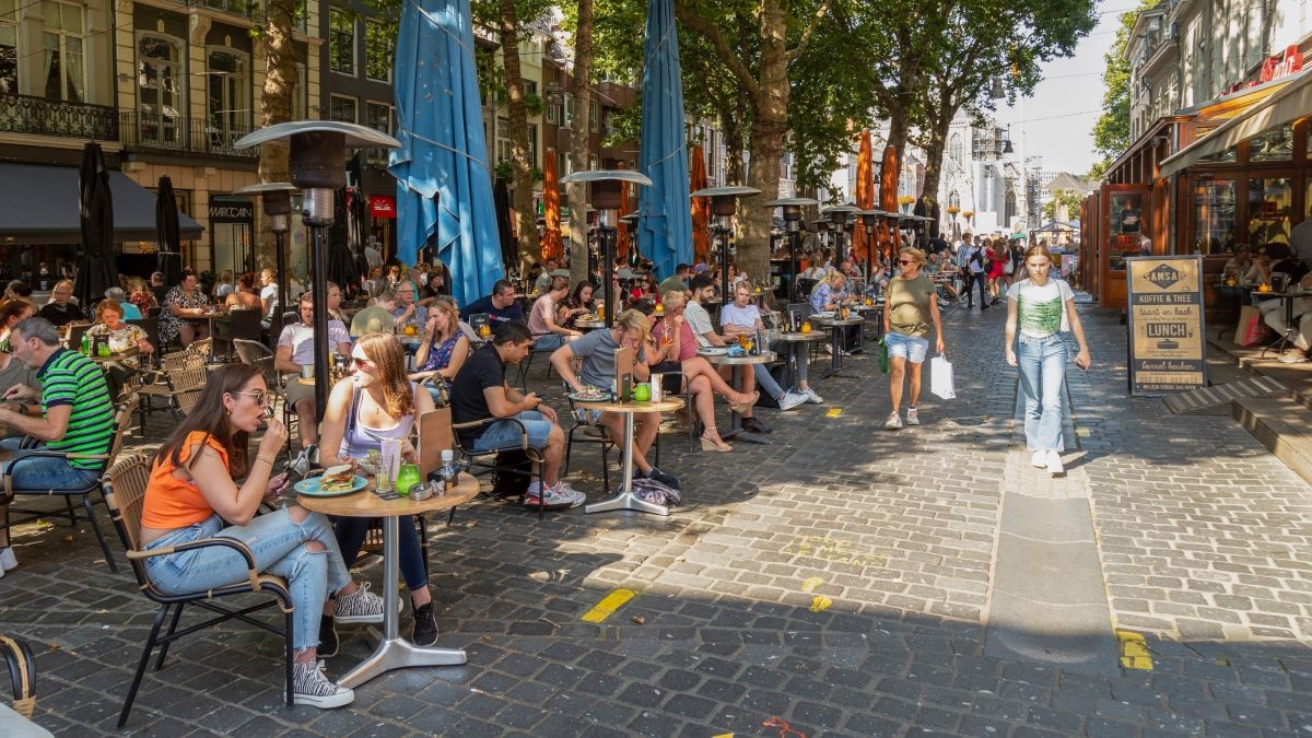 Een terras in Breda. Foto: Shutterstock