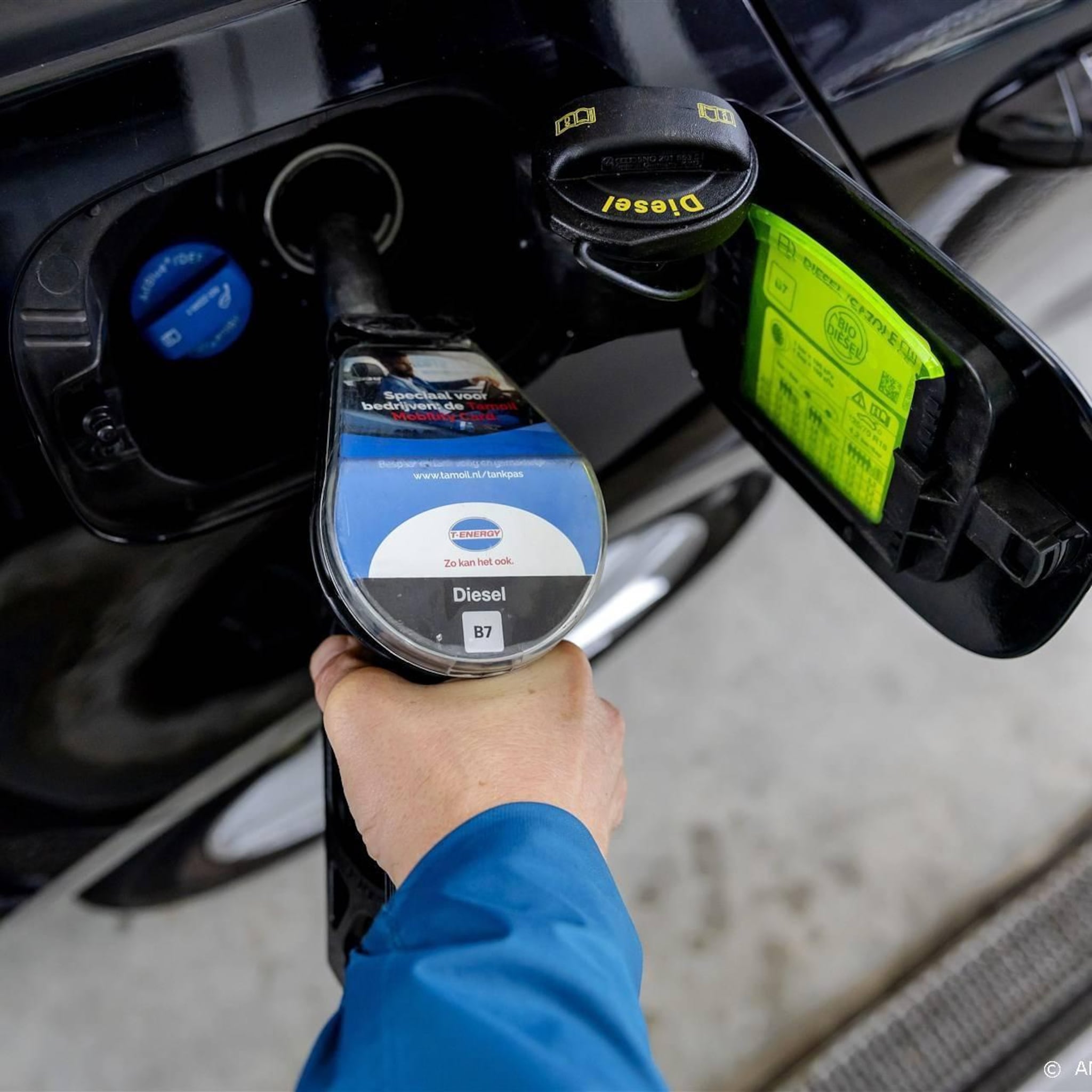 europese autoverkopen sterk toegenomen benzine blijft populairst