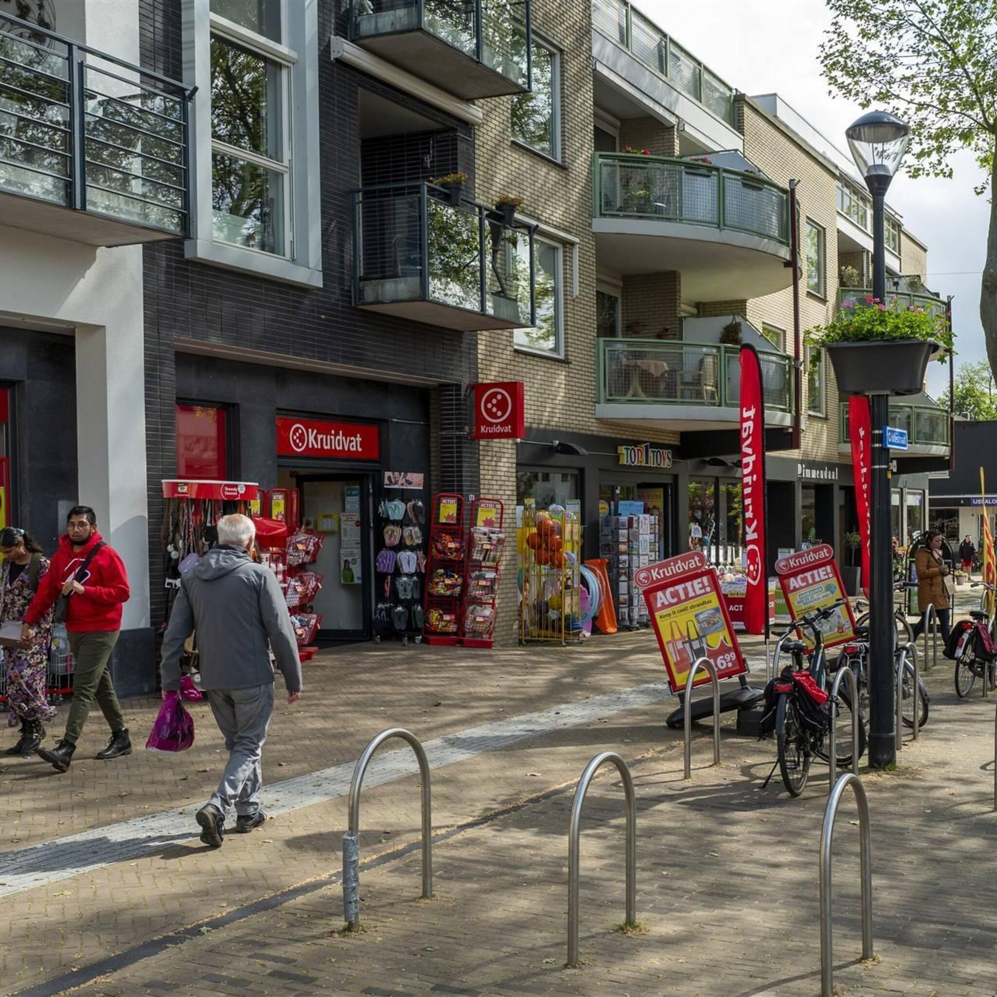 winkeliersvereniging inretail roept op tot verlaging ww premie