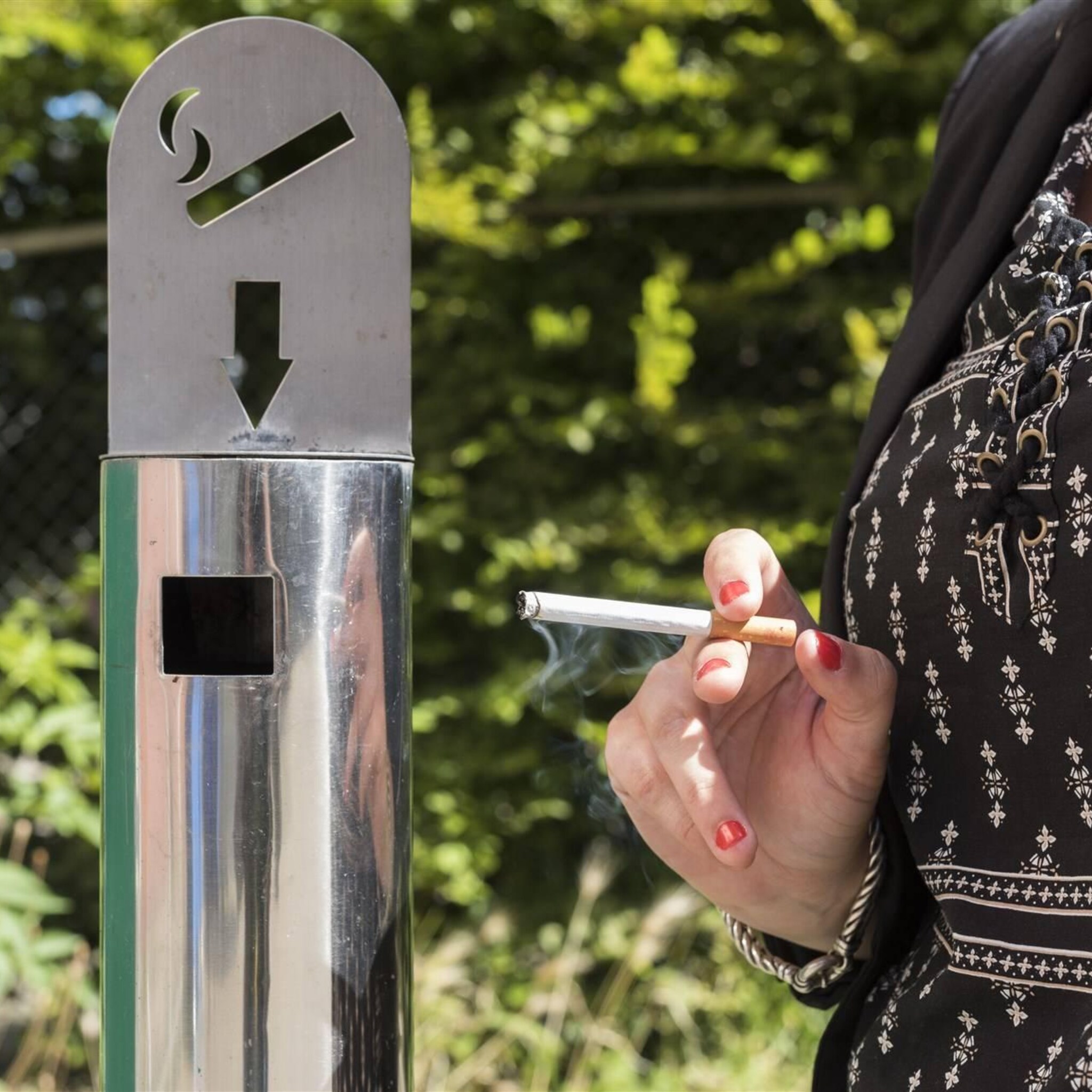 cnv driedaagse staking tabaksfabriek imperial tobacco joure