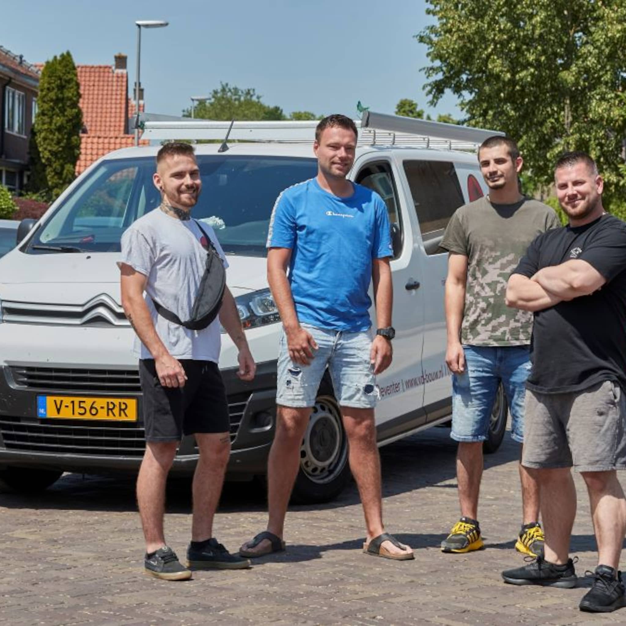 slecht imago arbeidsmigranten stoort ondernemer julian zonder deze jongens wordt er niet gebouwd