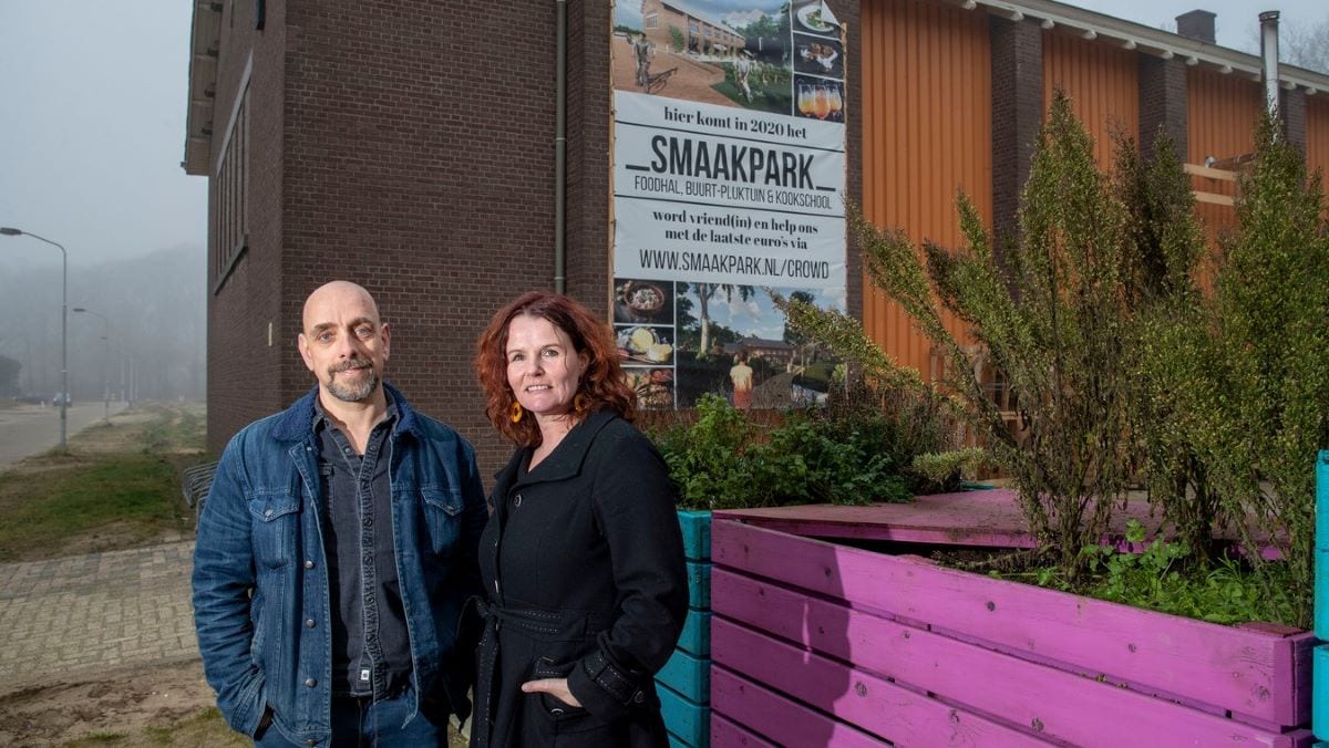 Ondernemers Christiaan Weij en Petra Busser startten in september 2021 met proeflokaal Smaakpark Ede op het terrein van de voormalige Mauritskazerne. Vorige week werd het bedrijf failliet verklaard. Foto: Herman Stöver