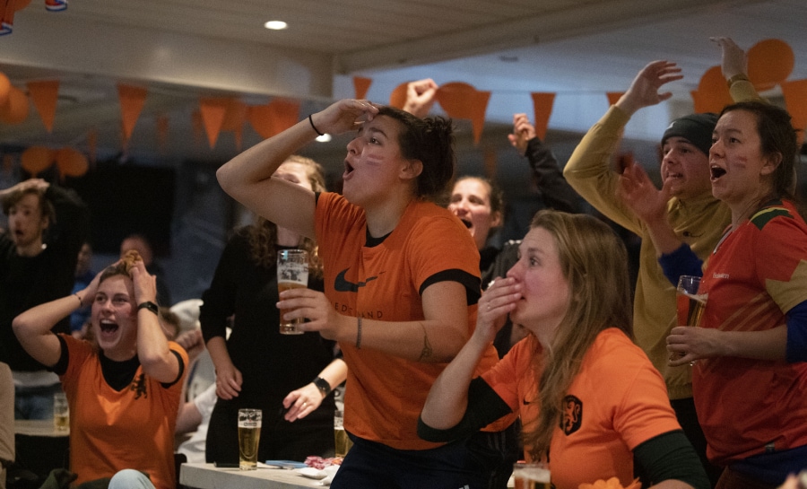 Dirk Beljaarts: ,,In sportkantines staan vaak vrijwilligers achter de bar zonder de benodigde papieren, zoals de verklaring sociale hygiëne." Foto: ANP.