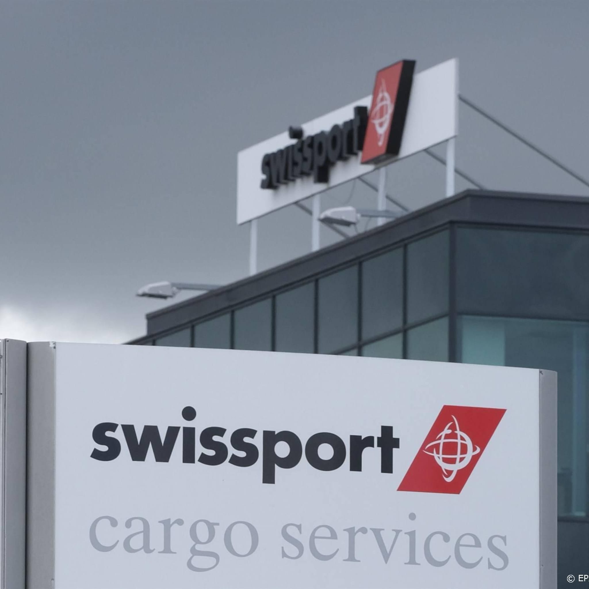 fnv staking bij swissport cargo op schiphol opgeschort