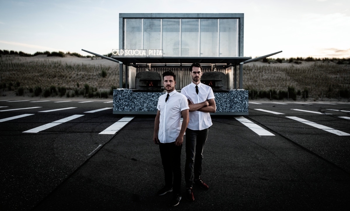 Daniel van der Stel (links) en Marco Zomer voor foodtruck The Transformer. Foto: Old Scuola.