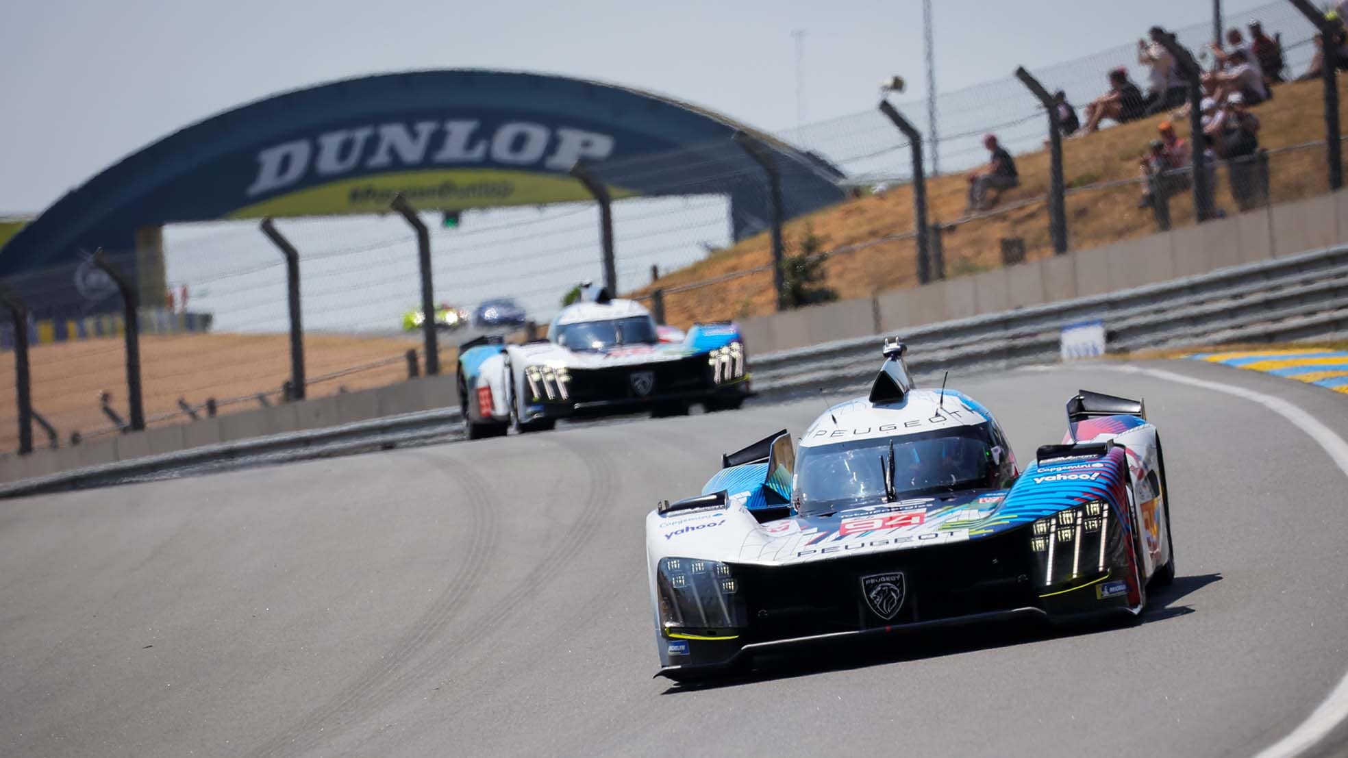 325 000 potentiele klanten waarom automerken zoals peugeot de 24 uur van le mans omarmen