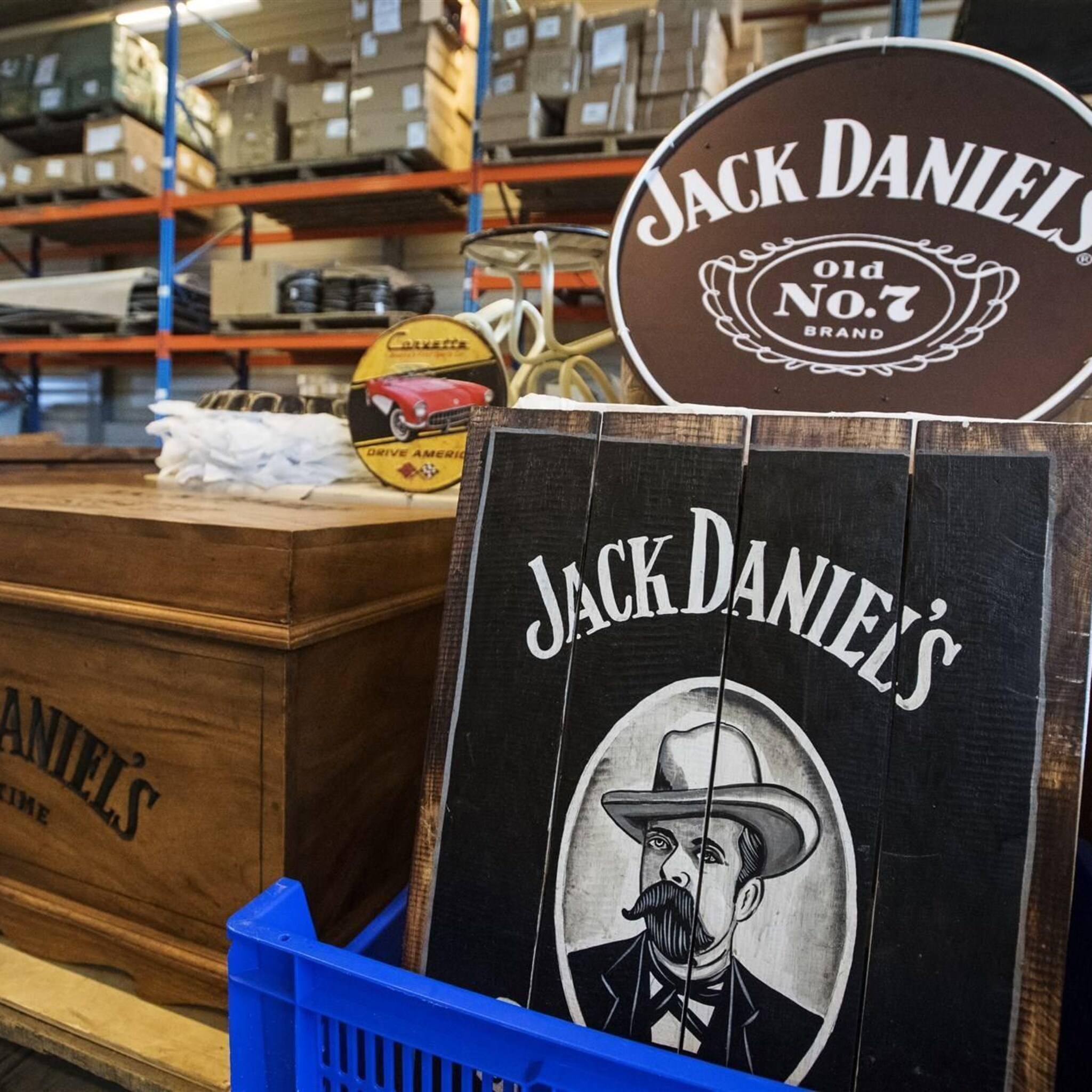 overwinning jack daniel s bij hof vs in zaak over hondenspeeltje