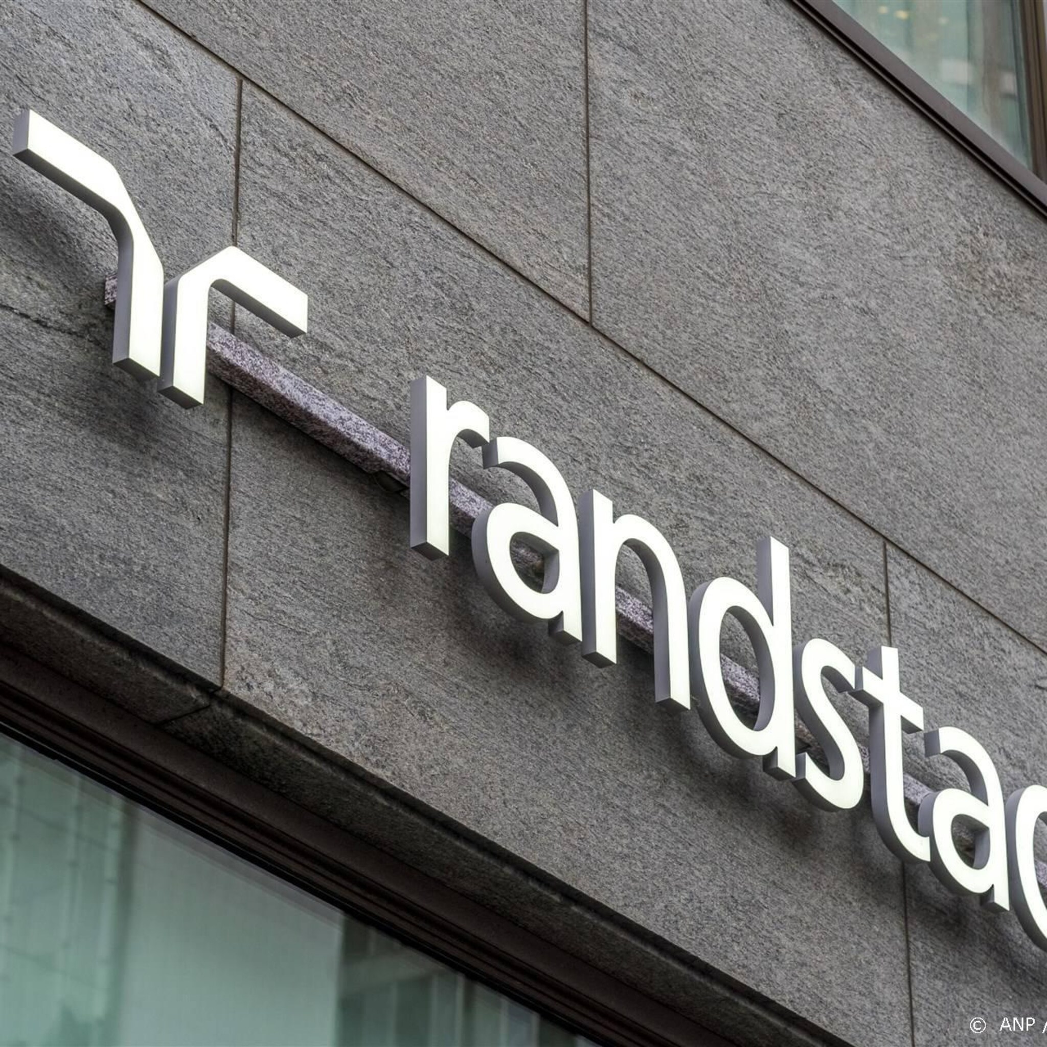 shell en randstad onderaan in lagere aex