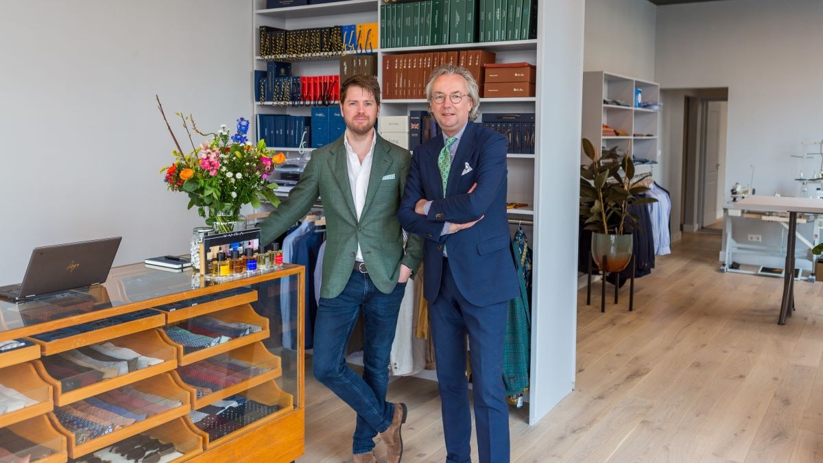 Store manager Dirk Jan van den Dool en General Manager Marcel Marbus (rechts). Foto: NEW TAILOR