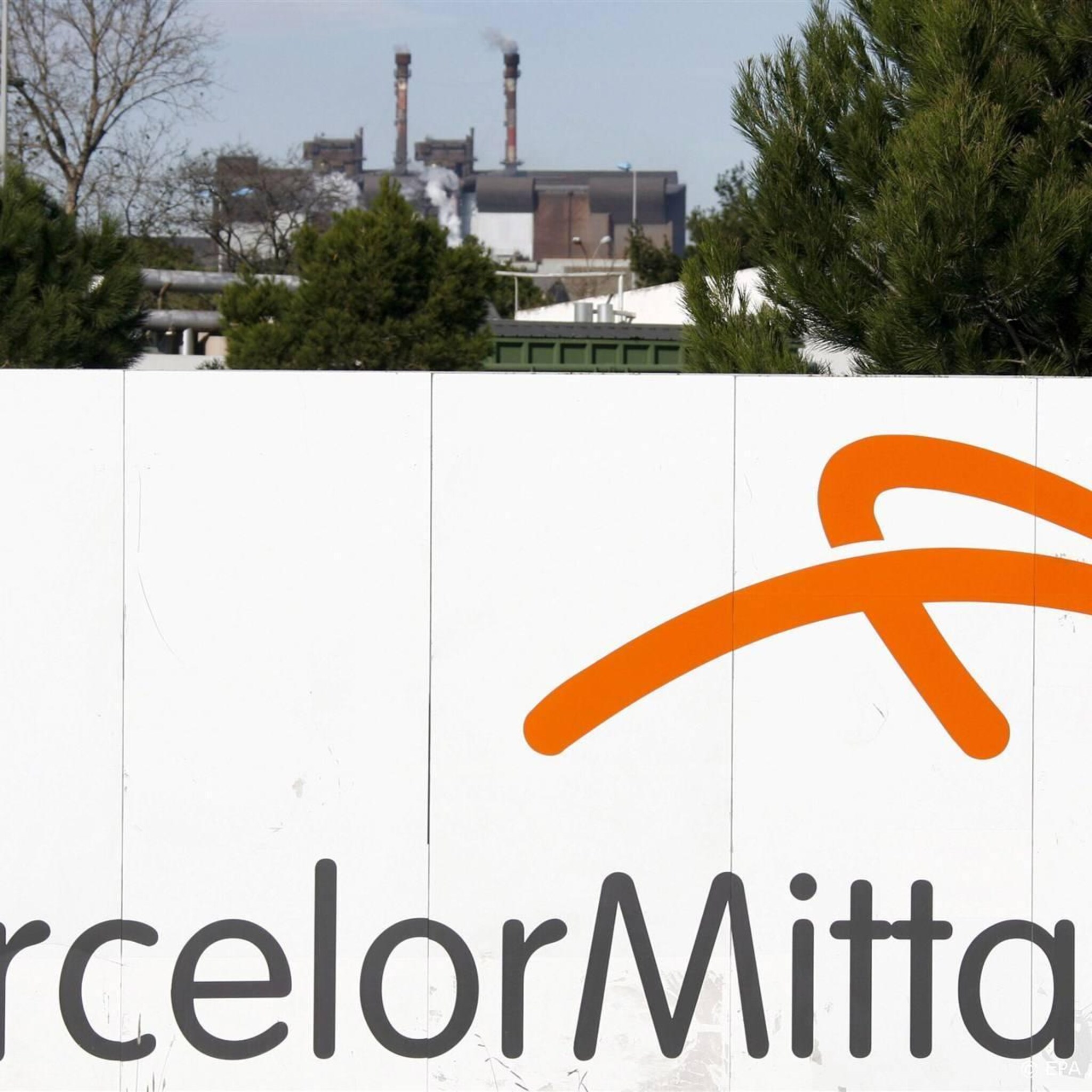 arcelormittal en prosus helpen aex verder vooruit