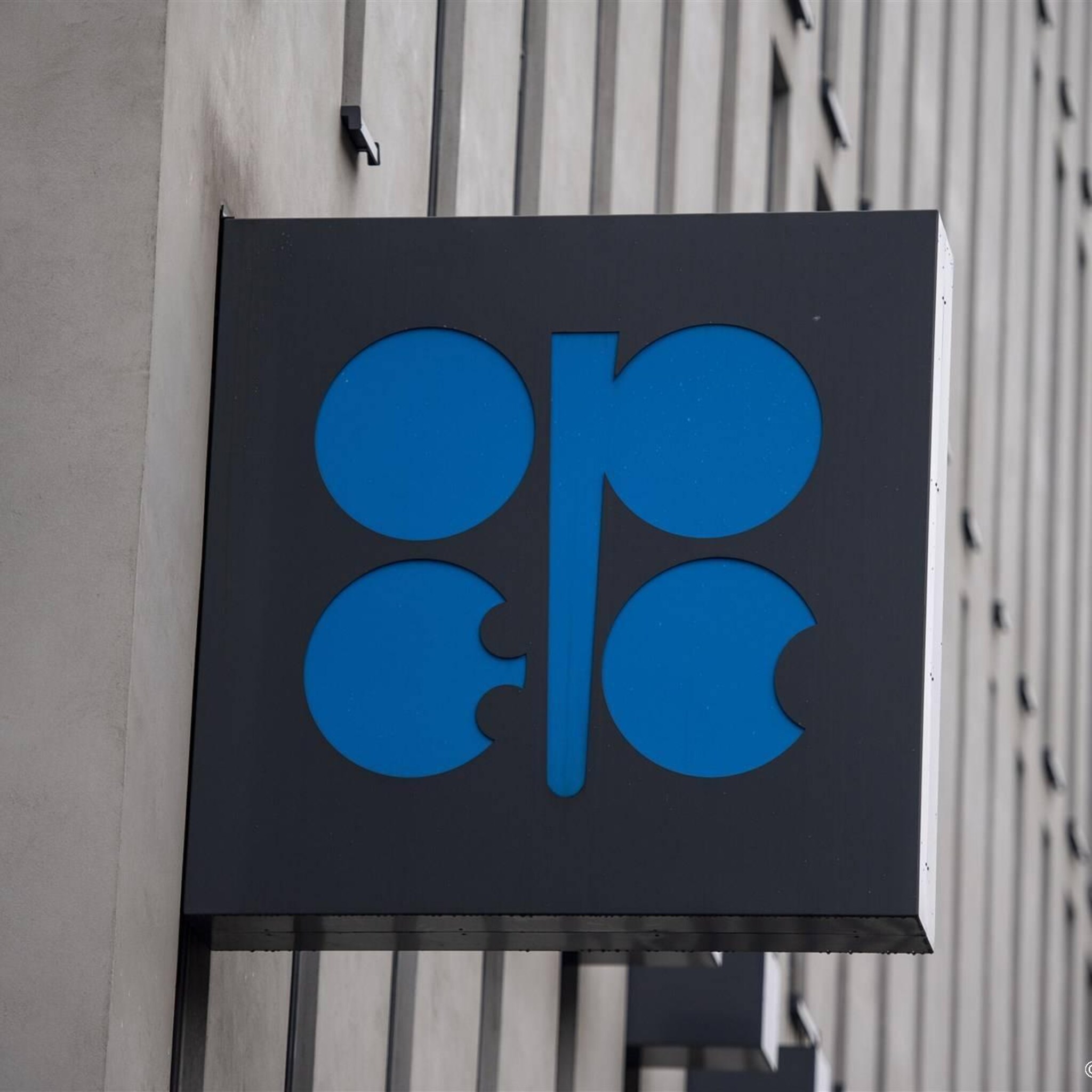olieprijs klimt in aanloop productievergadering opec