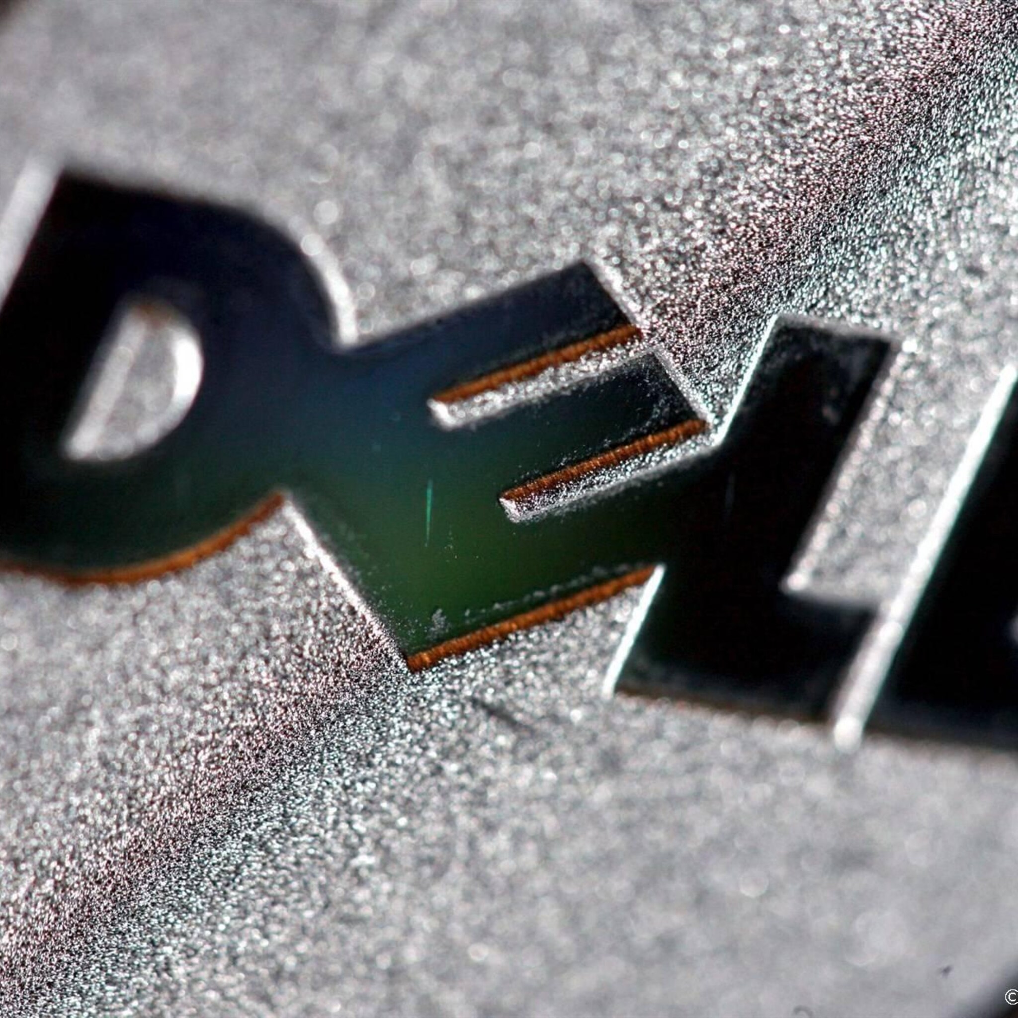 dell stijgt op wall street ondanks omzetdaling