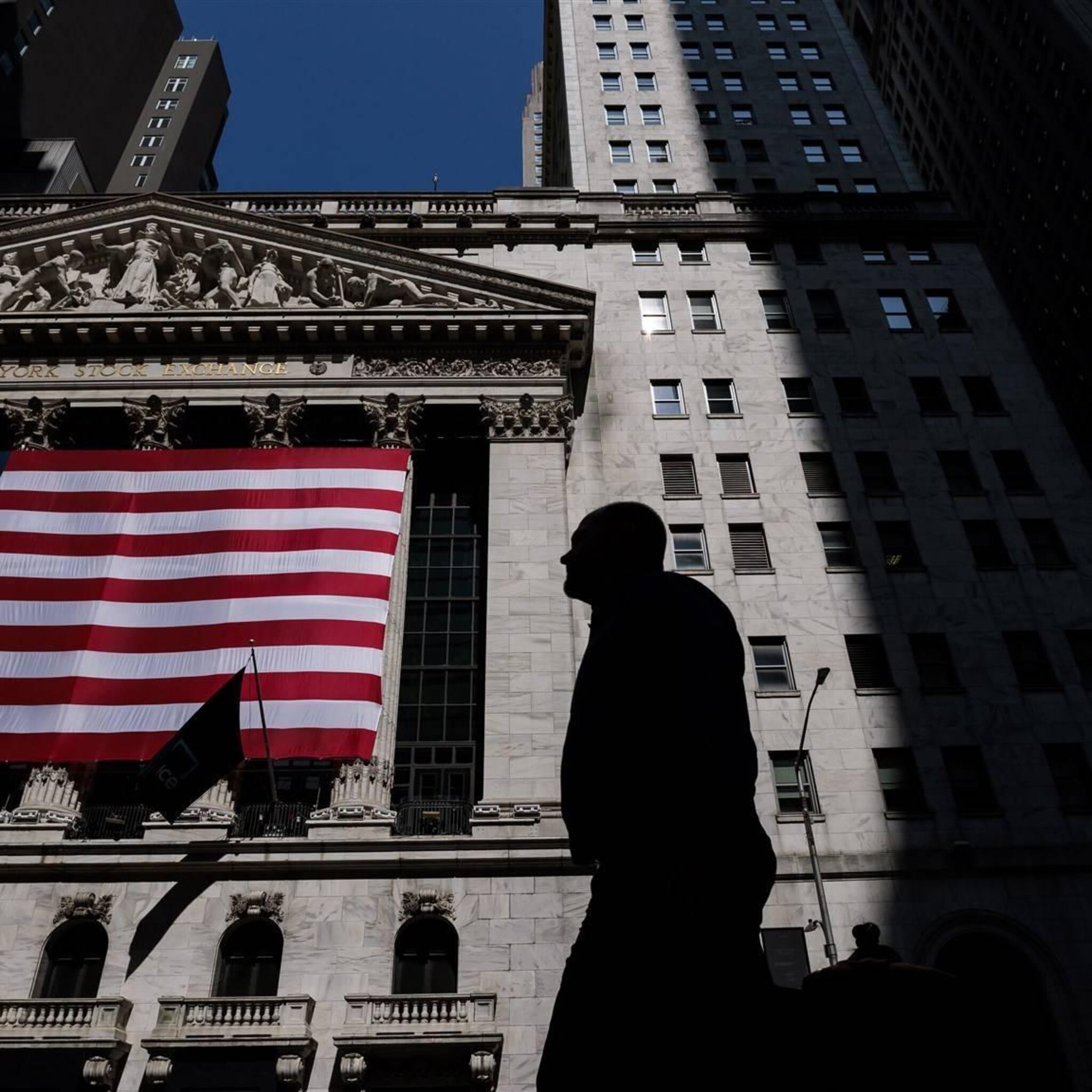 warenhuis macy s onderuit op wall street na winstalarm