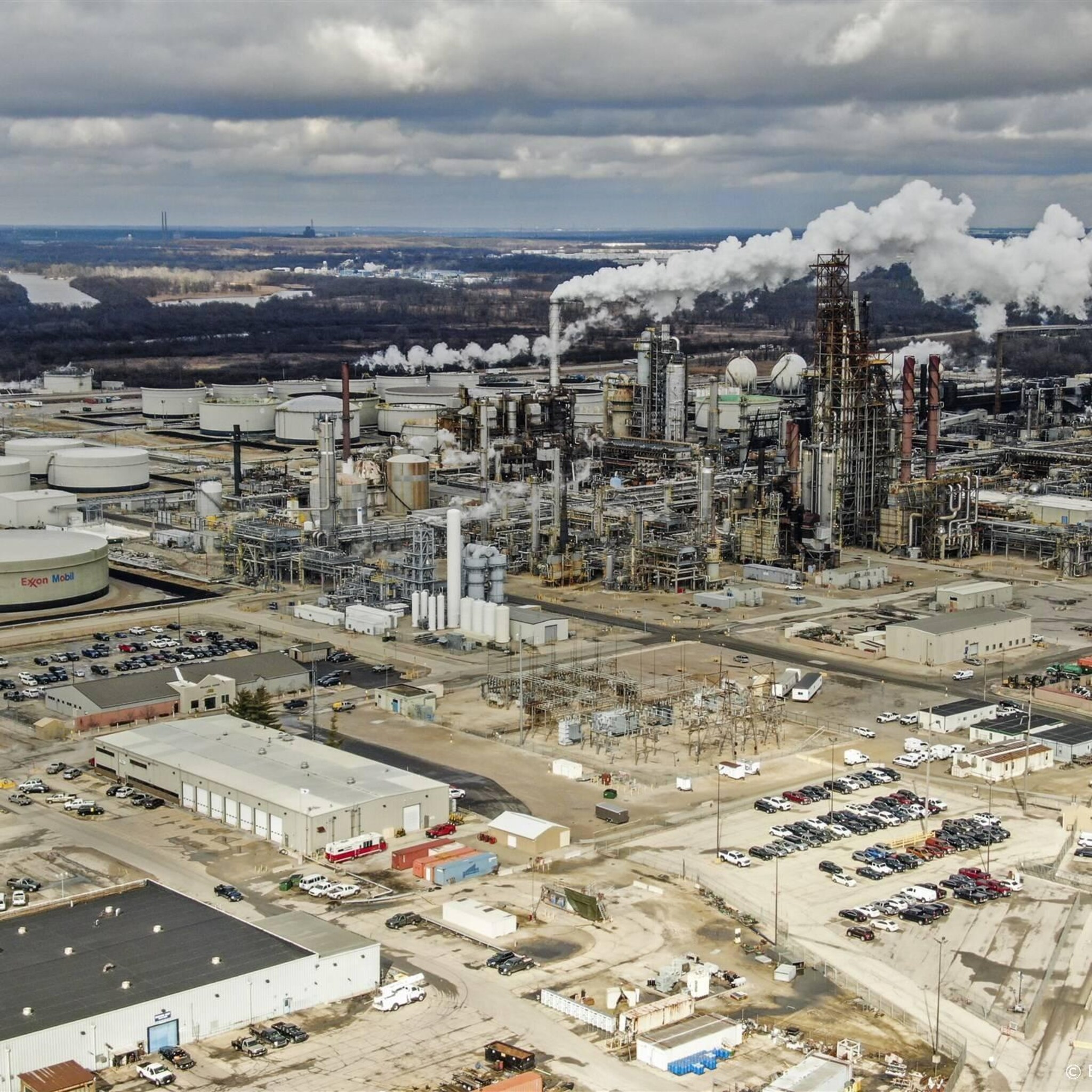 aandeelhouders exxonmobil wijzen massaal klimaatpetities af