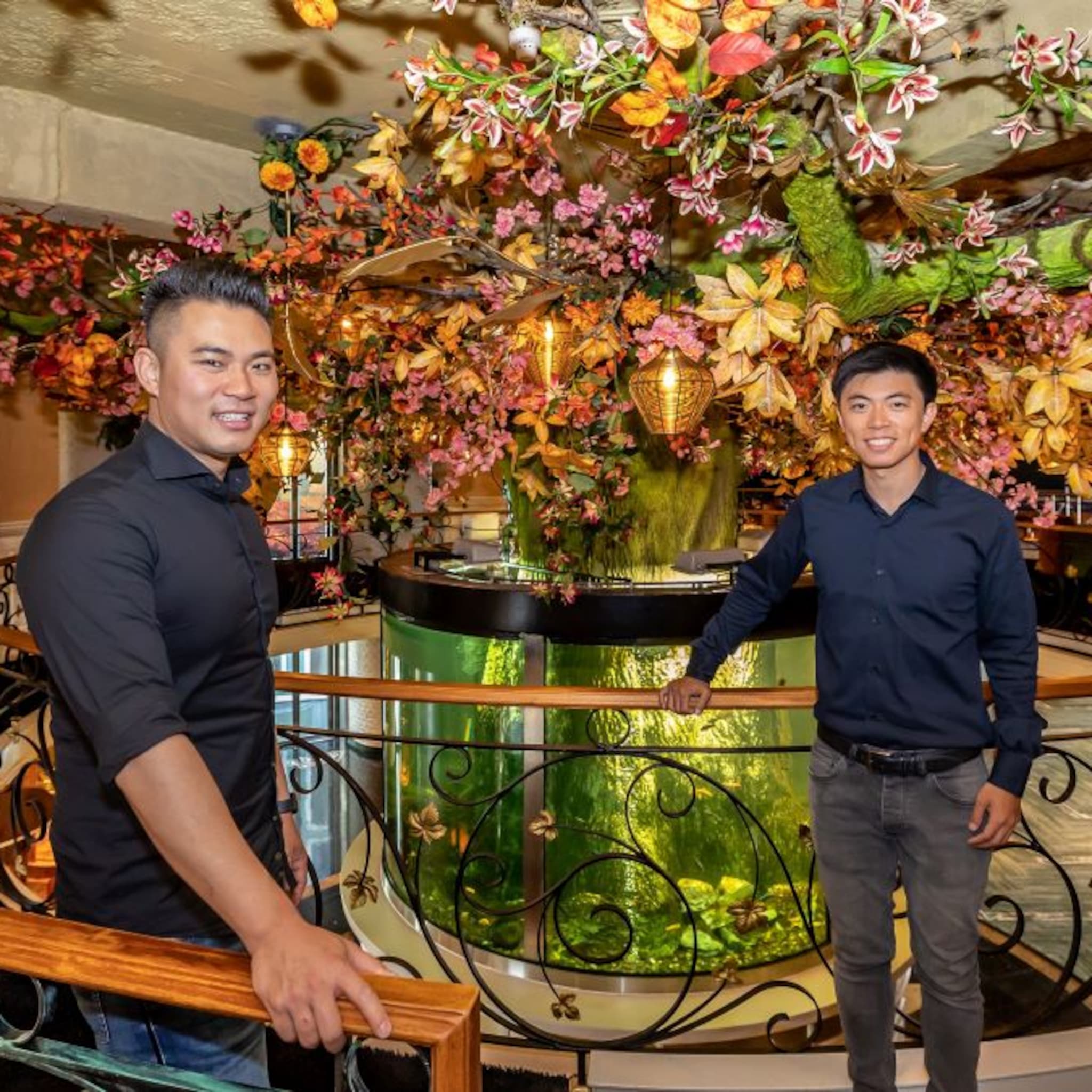 draaiende restaurant van hennie van der most krijgt dankzij broers yang nieuw leven
