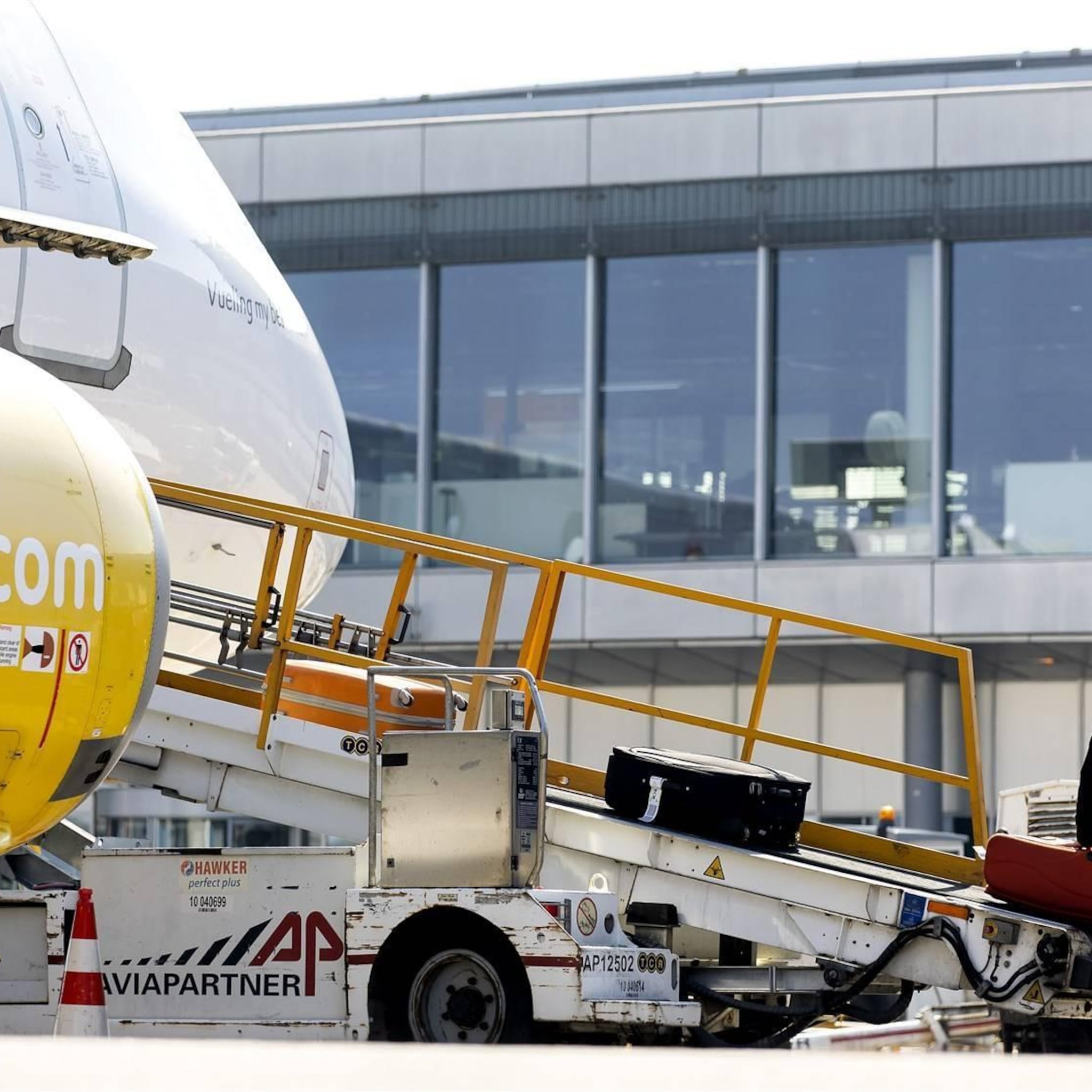 inspectie schiphol beschermt personeel onvoldoende tegen uitstoot