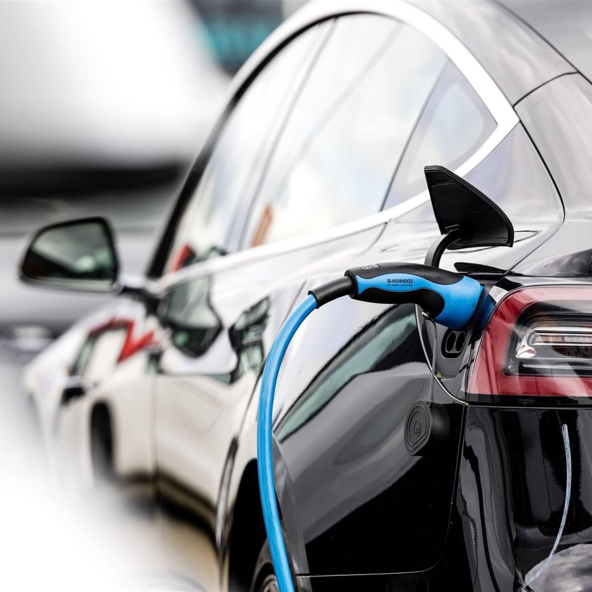 frankrijk opent gigafabriek voor productie van autobatterijen