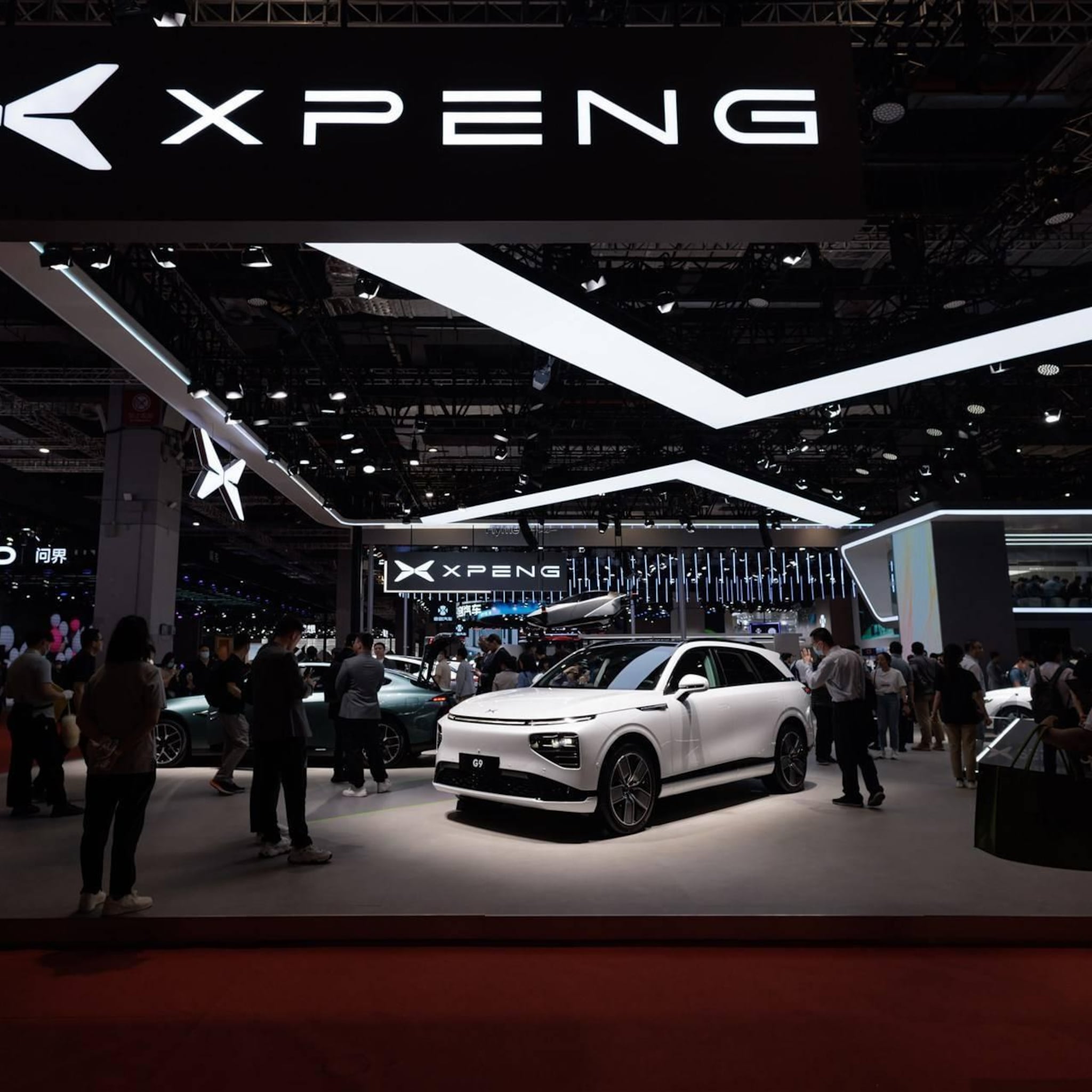 automaker xpeng onderuit op fors lagere beurs hongkong