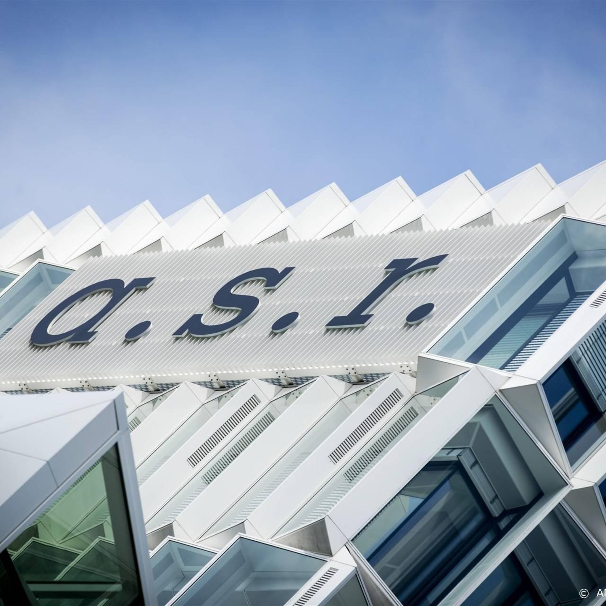 asr en philips onderaan in rode aex aalberts zakt na update