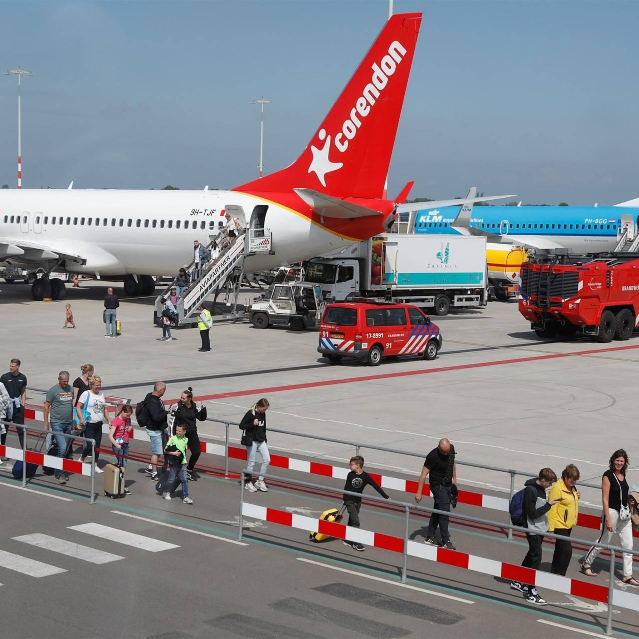 corendon zet klm aan de kant en vliegt zelf naar curacao