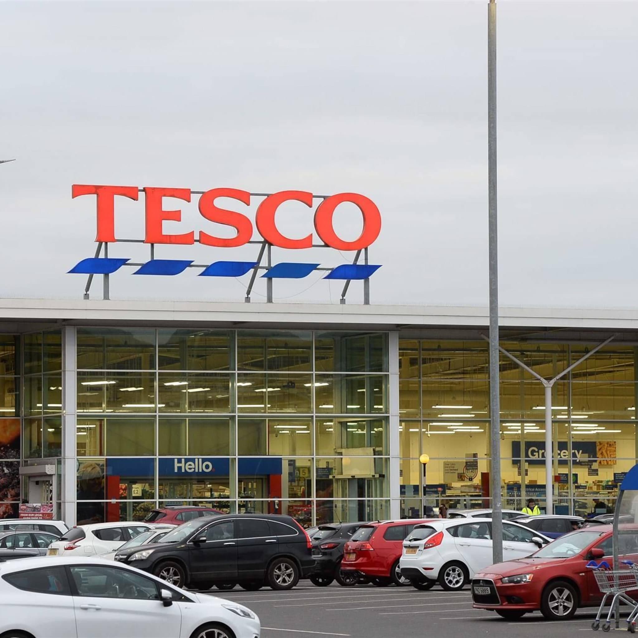 voorzitter britse super tesco weg na aantijgingen ongepast gedrag