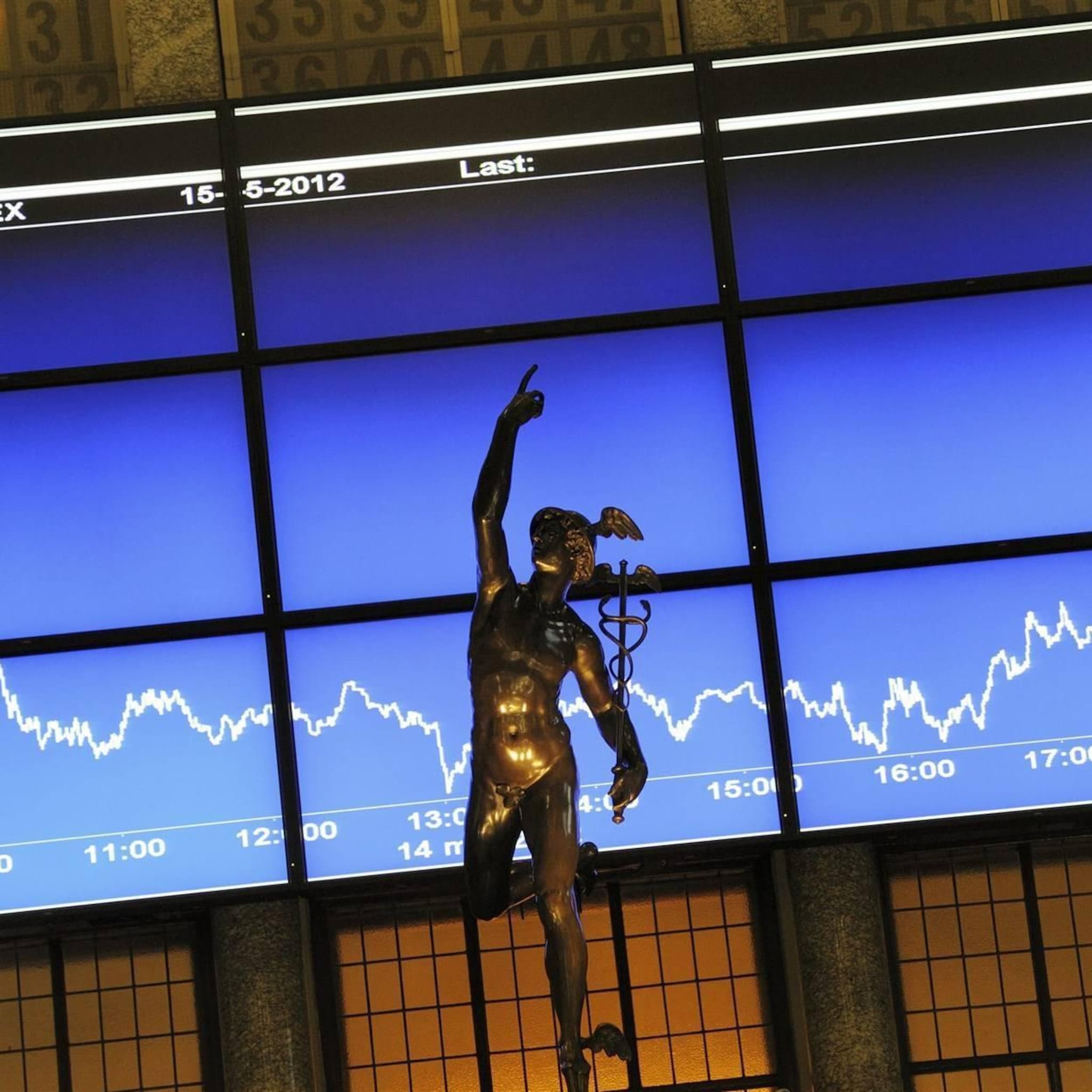 aegon grote winnaar in aex alfen afgestraft na resultaten