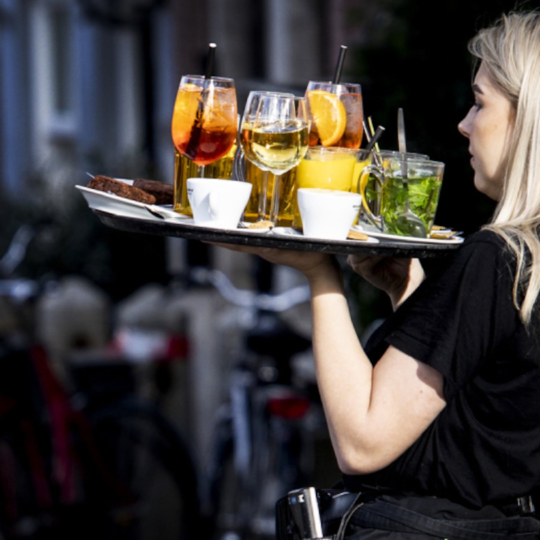 horeca stuk duurder maar doet nog altijd goede zaken voor hoe lang nog