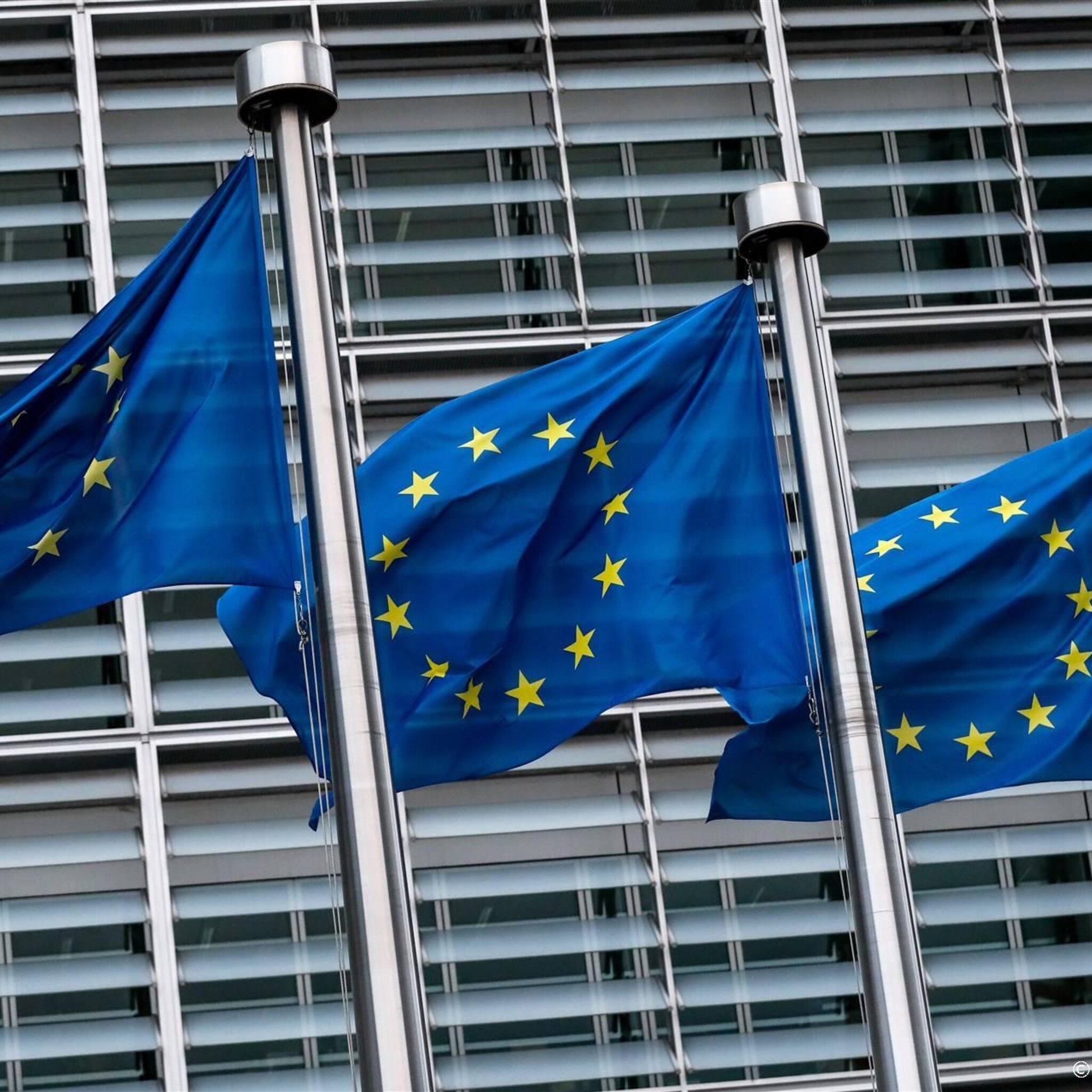 europese commissie stelt economische groeiprognose naar boven bij
