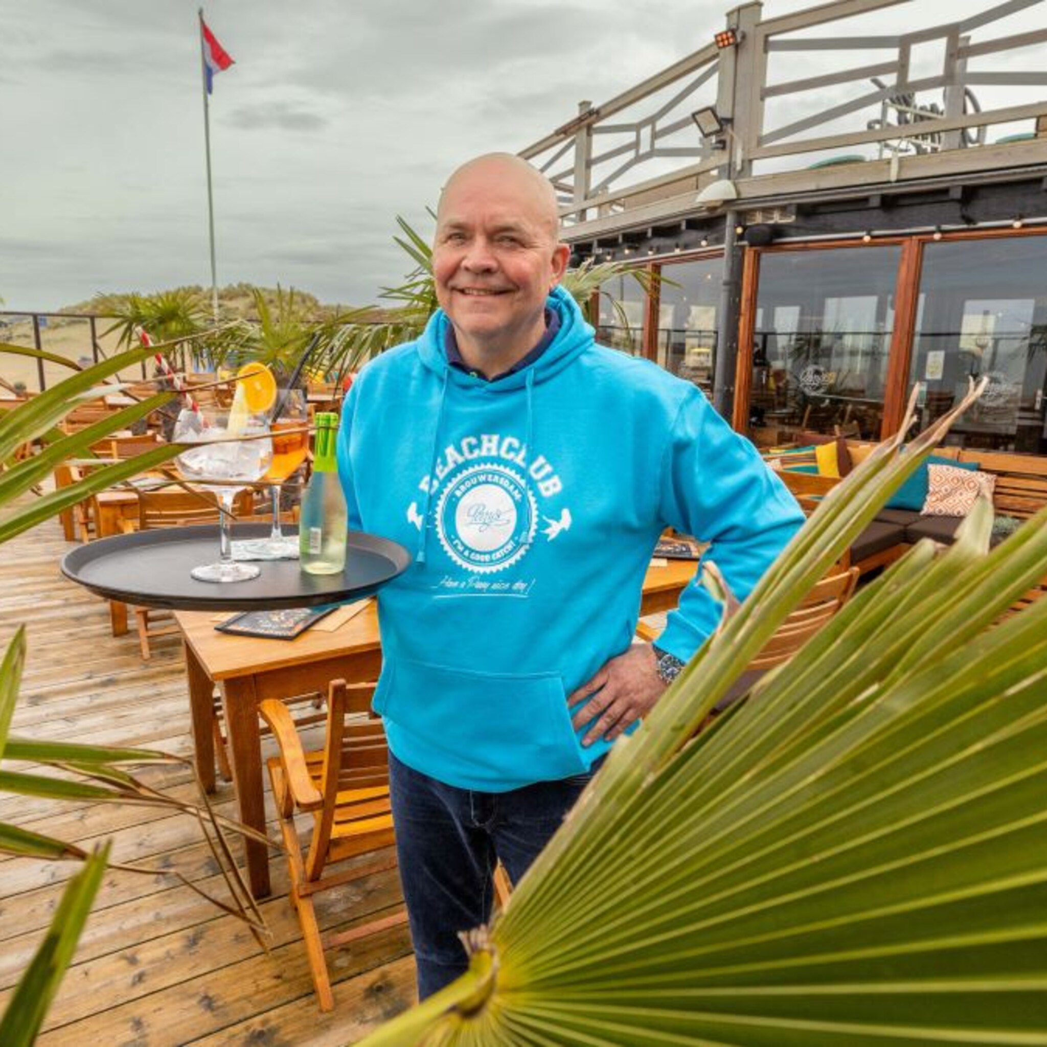 eigenaar beachclub perry s zolang mensen zich hier prettig voelen ben ik gelukkig