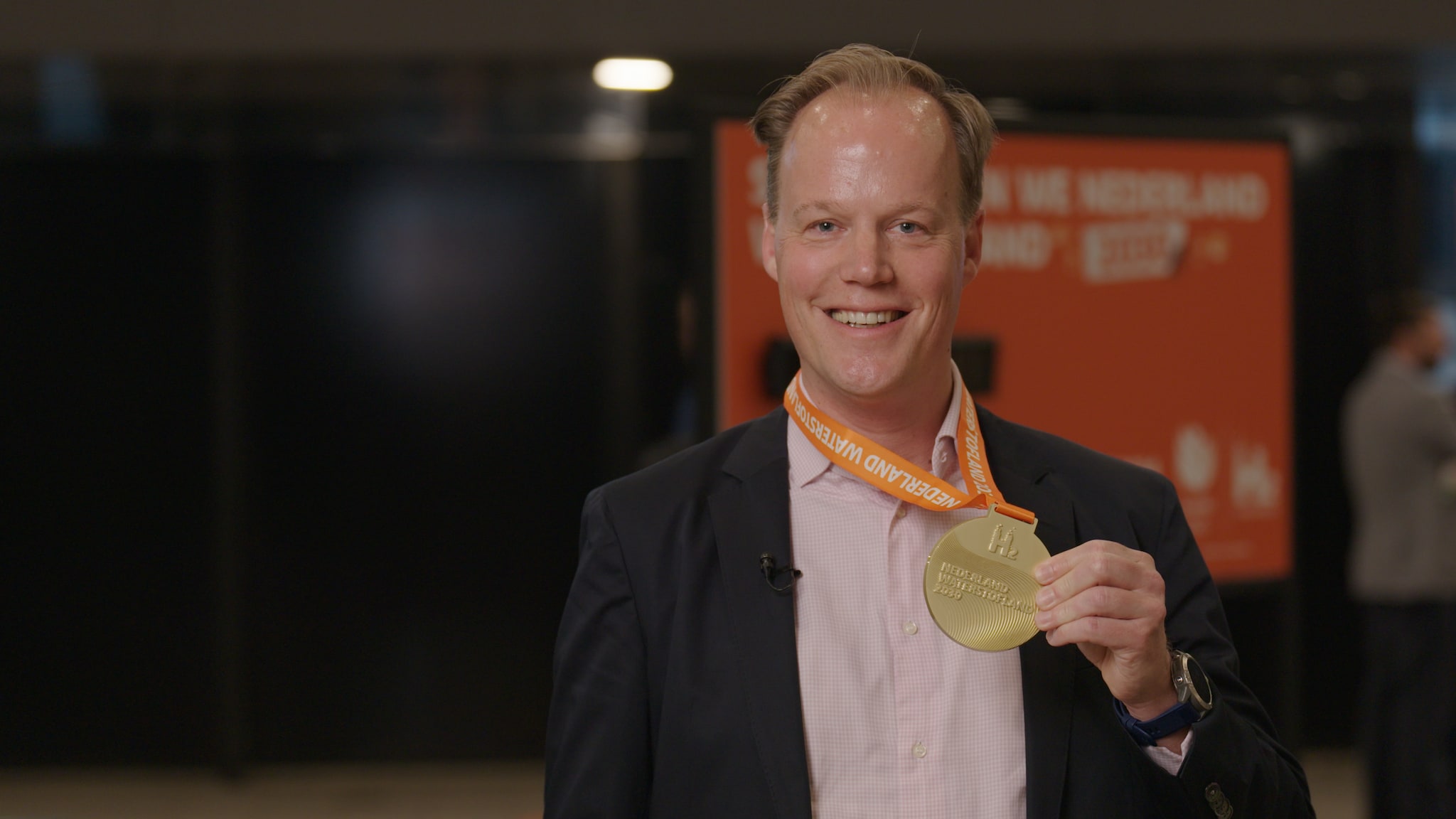 Marcel Galjee is de eerste die een waterstofmedaille ontvangt. Zijn bedrijf HyCC ontwikkelt op dit moment diverse groene waterstofprojecten voor de industrie.