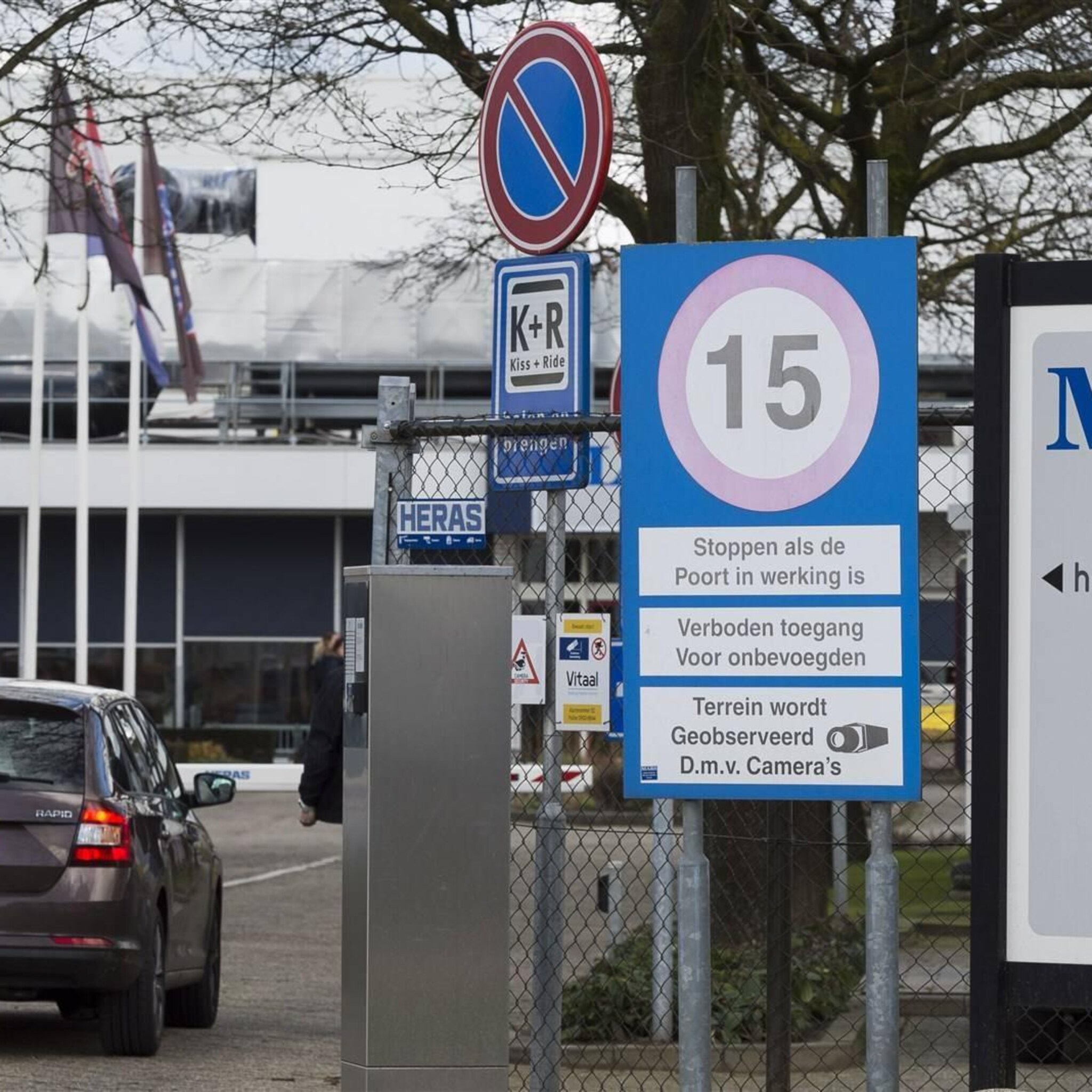 mars ontkomt aan staking in veghel om snoep cao