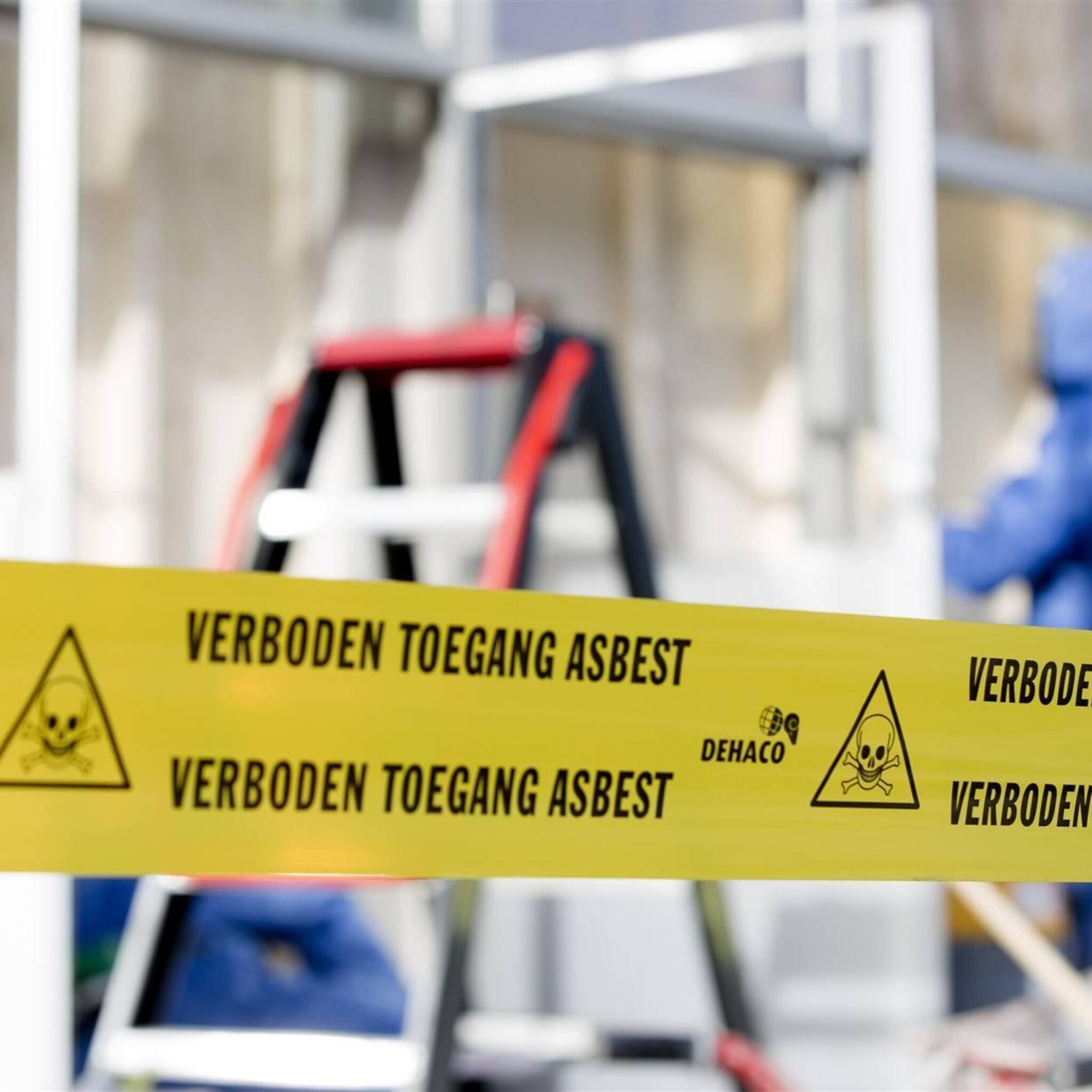 ser dringt aan op betere werkomstandigheden en strengere controle