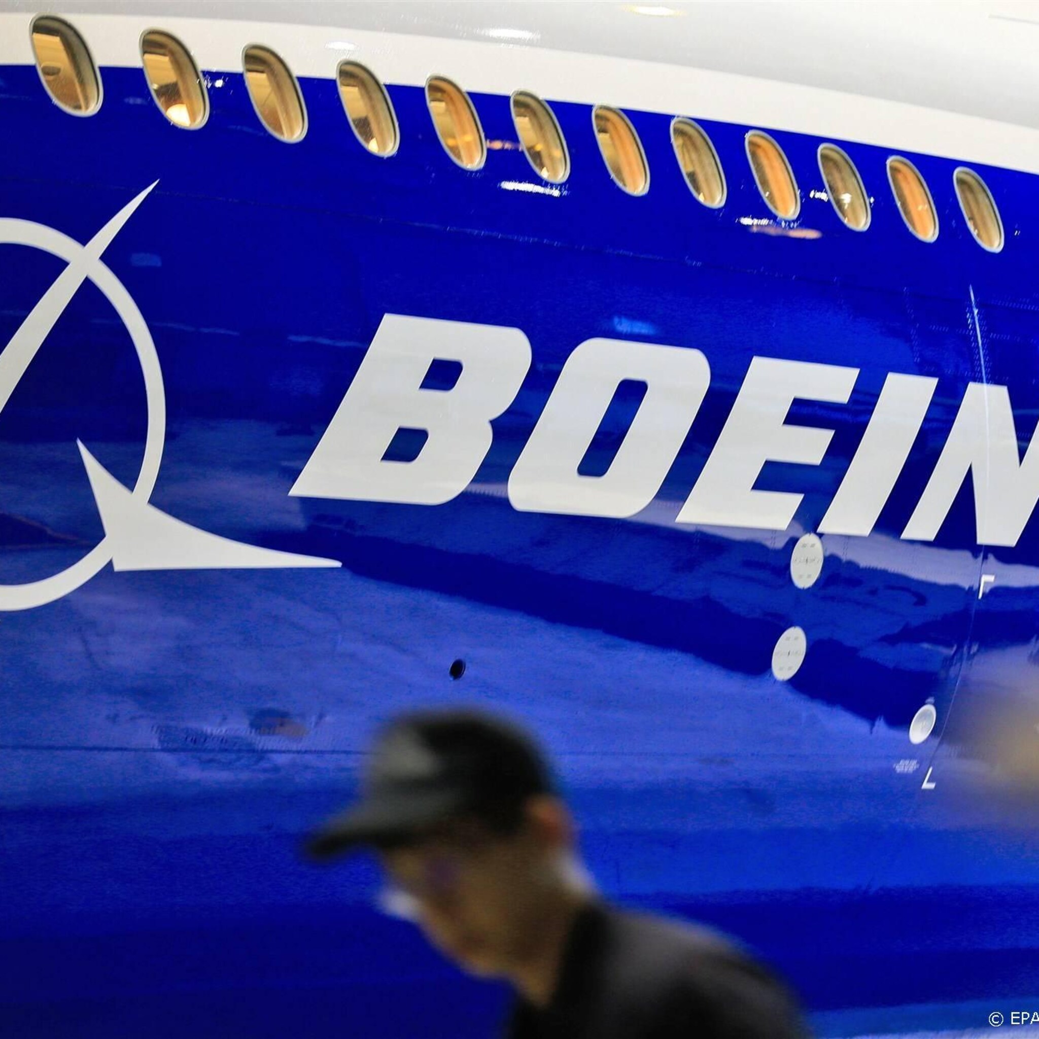 boeing stijgt op terughoudend wall street paypal duikt omlaag
