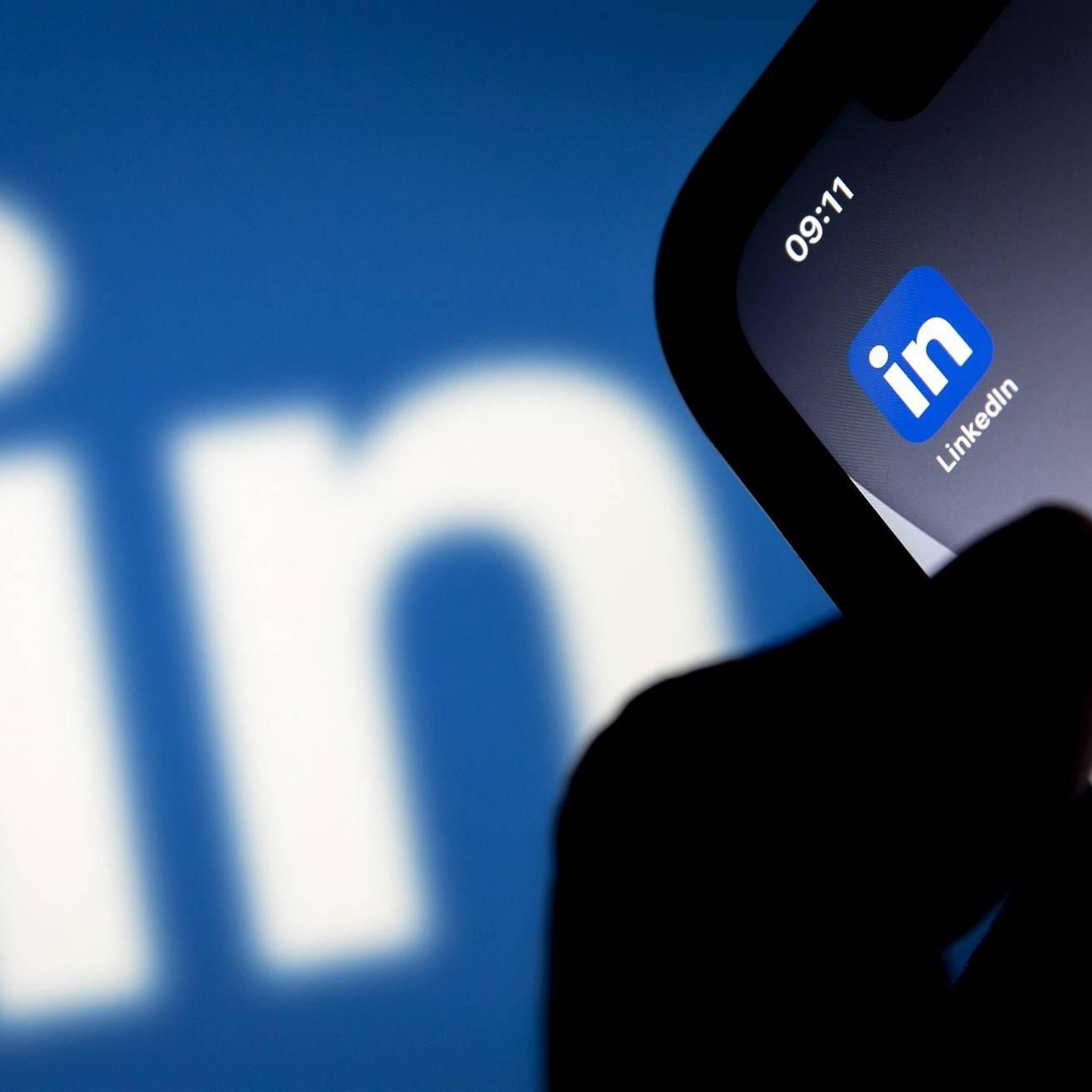 linkedin schrapt ruim zevenhonderd banen