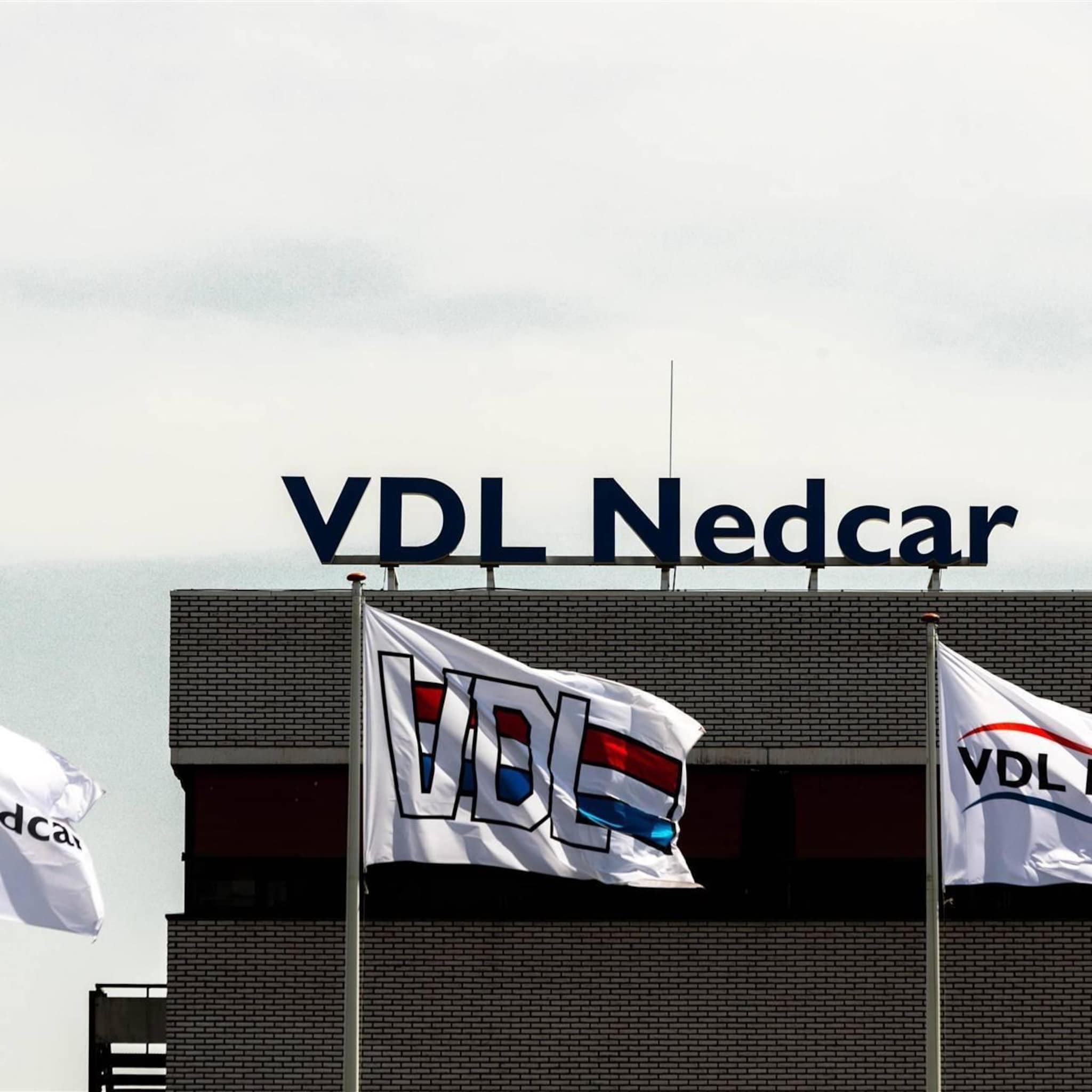 honderden medewerkers nedcar schrijven zich in als staker