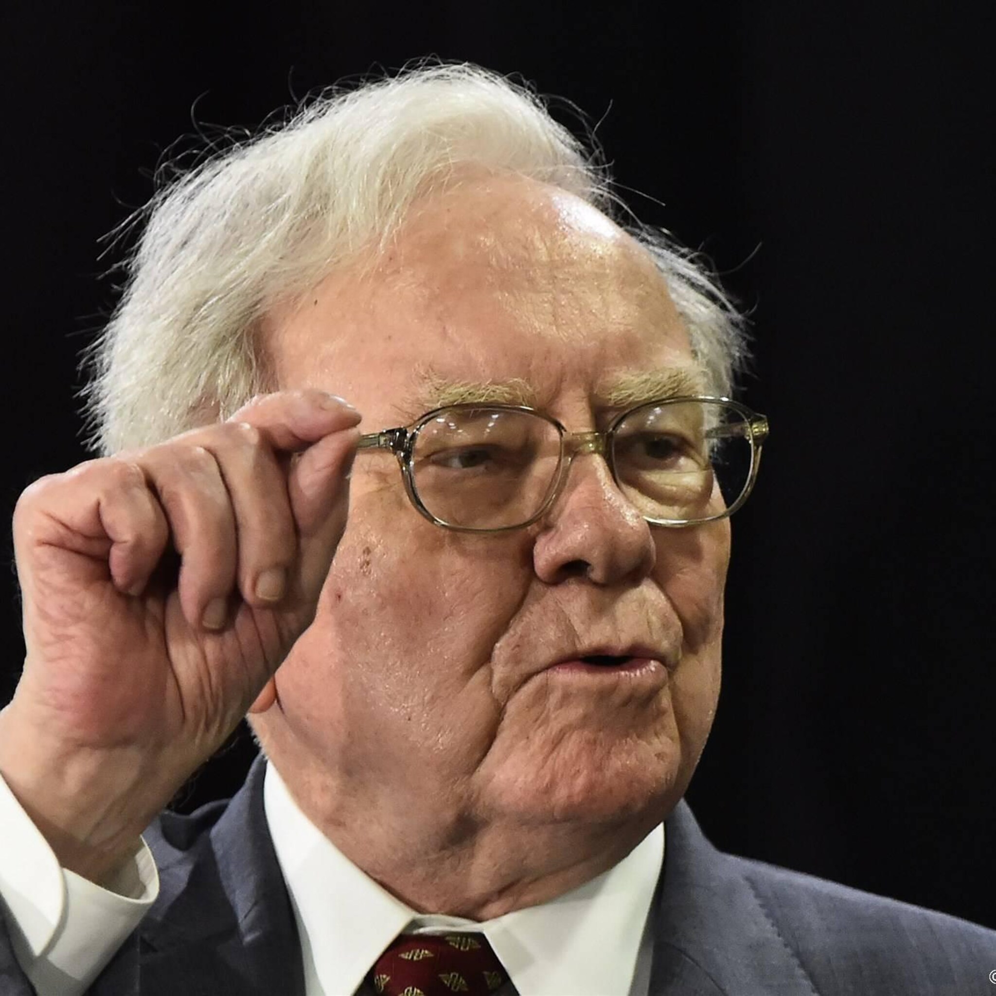 superbelegger buffett kritisch op aanpak amerikaanse bankencrisis