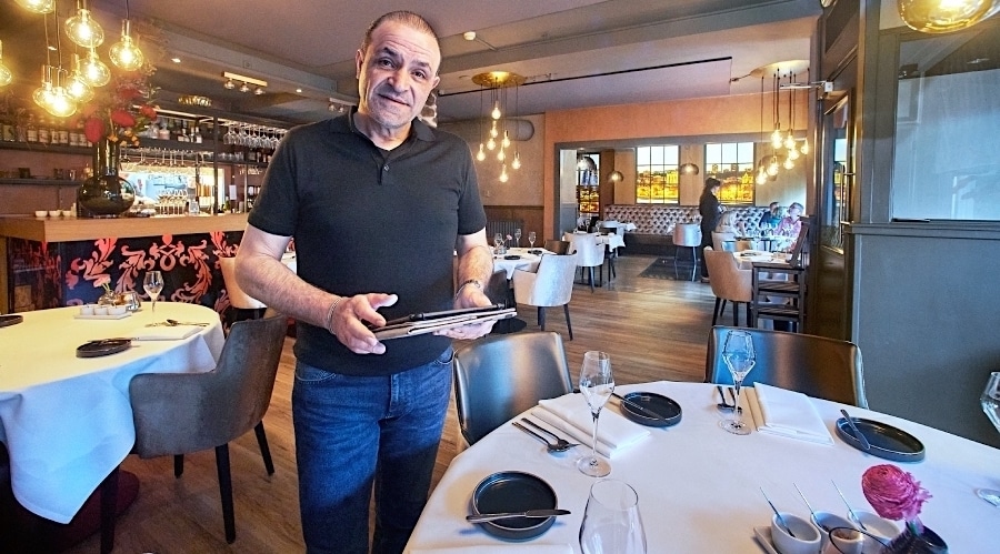 Eigenaar Yavuz Yildirim van restaurant Doyy