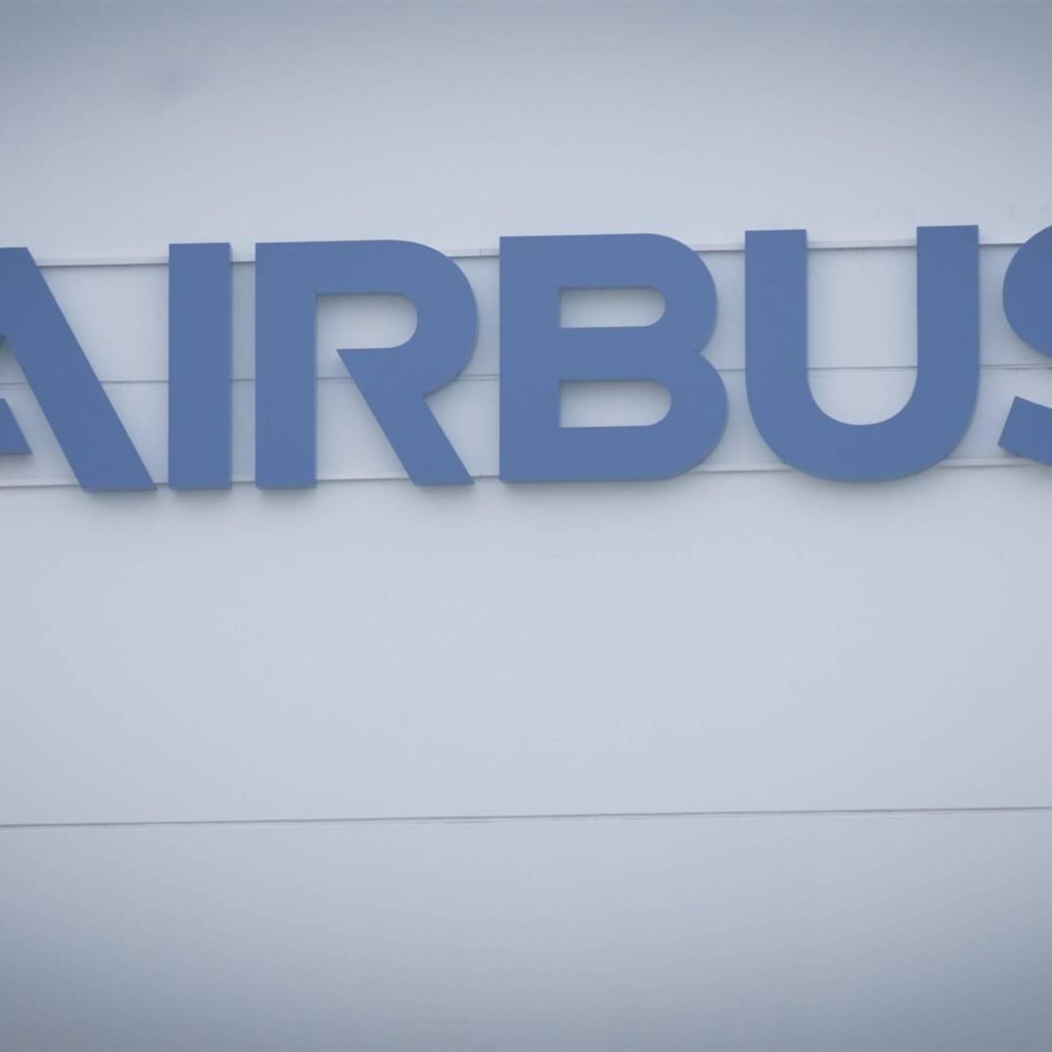 airbus verdiende minder door trage leveringen