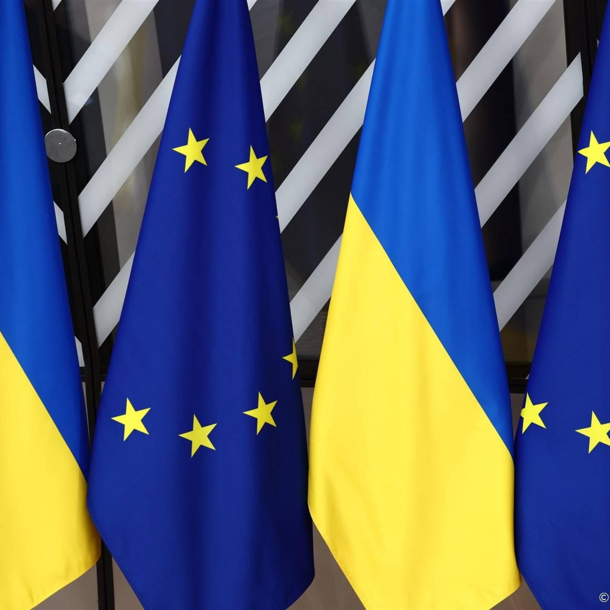 eu schrapt importheffingen voor oekraiense producten nog een jaar