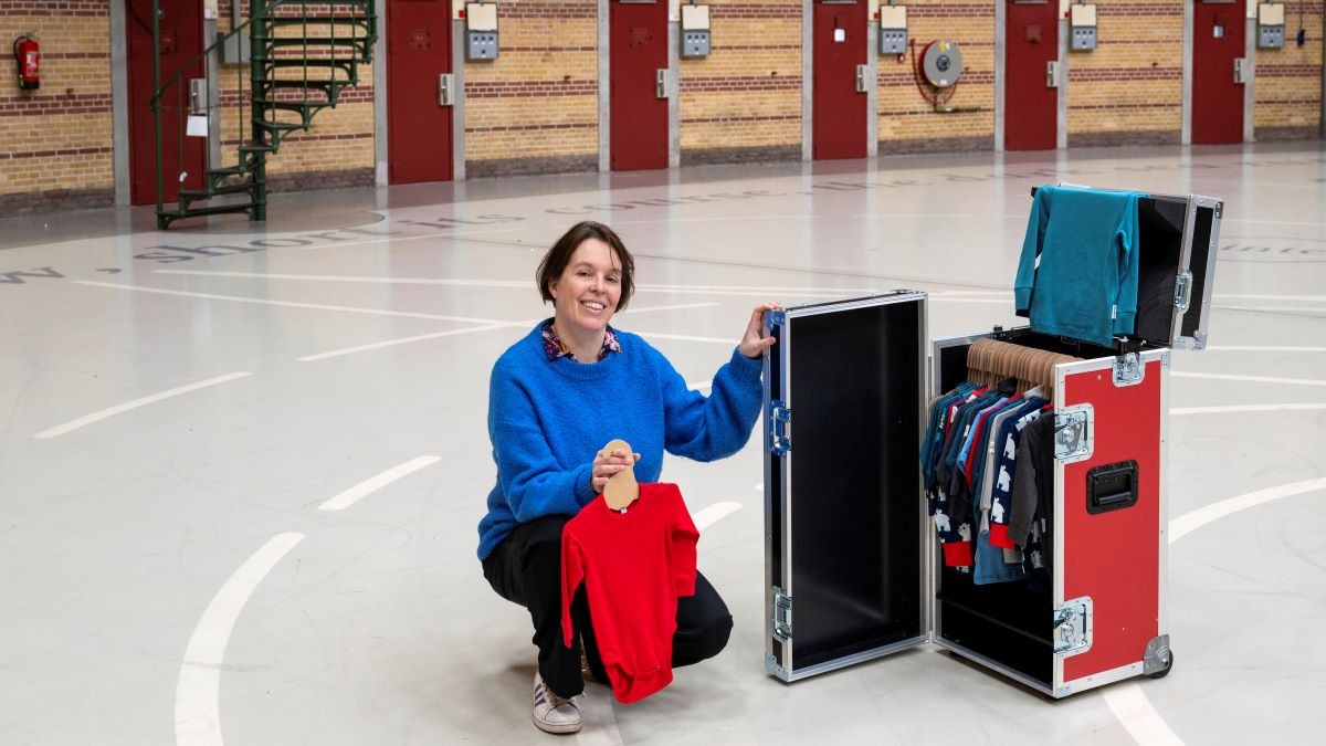 Ondernemer Martine Passchier met de BjörnBox. Foto: Gerard Burgers