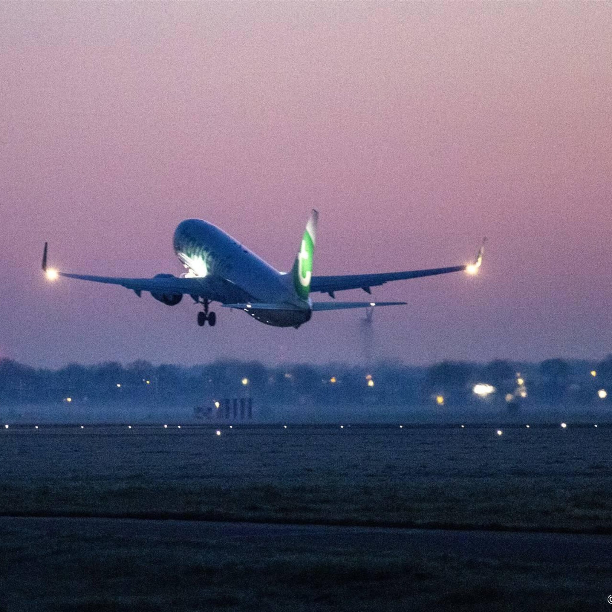 transavia schrapt woensdag en donderdag retourvluchten spanje